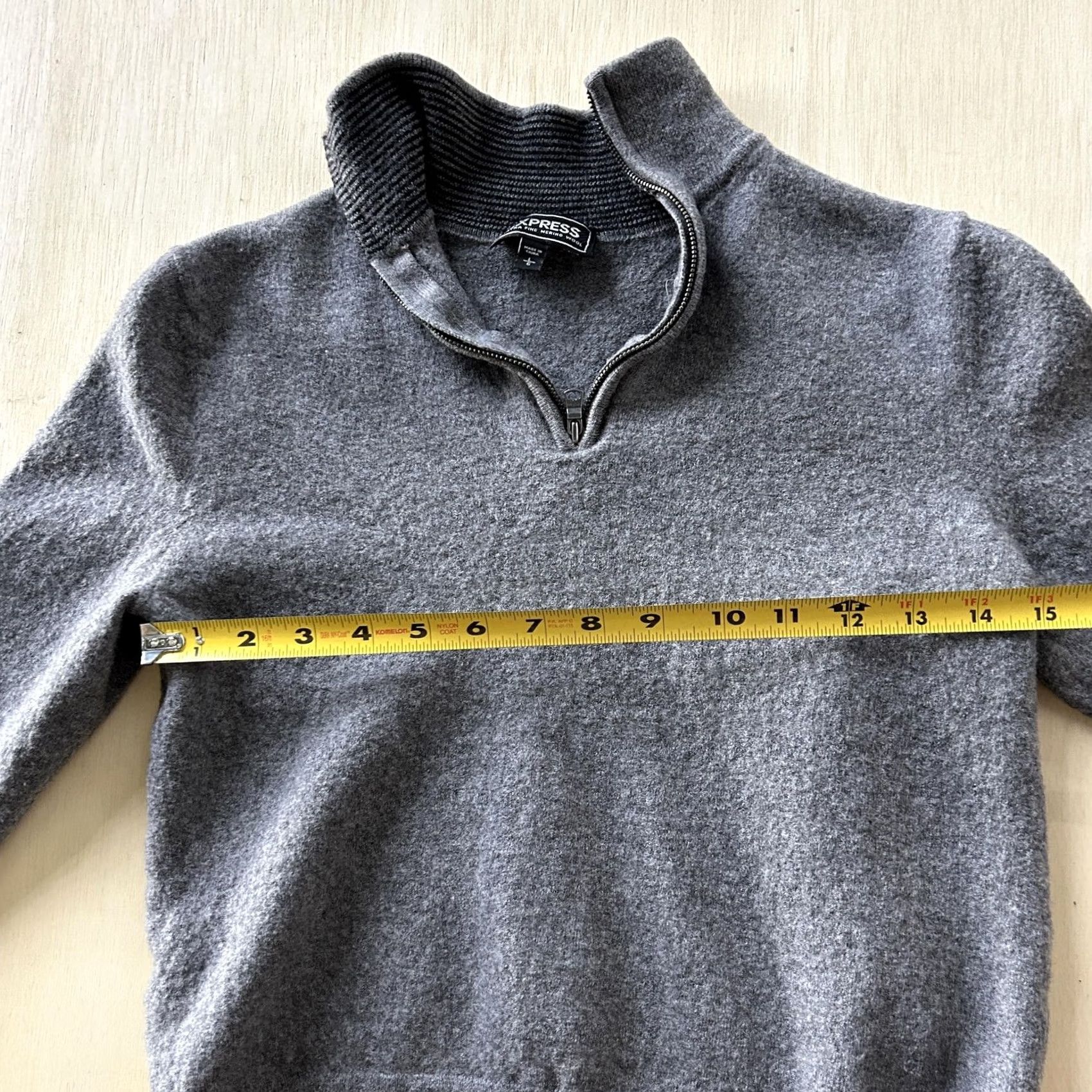 Express Express Sweater Women's Medium Gray 1/4 Zip Mock Neck Merino Wool Knit Pullover Size M / US 6-8 / IT 42-44 - 7 Thumbnail