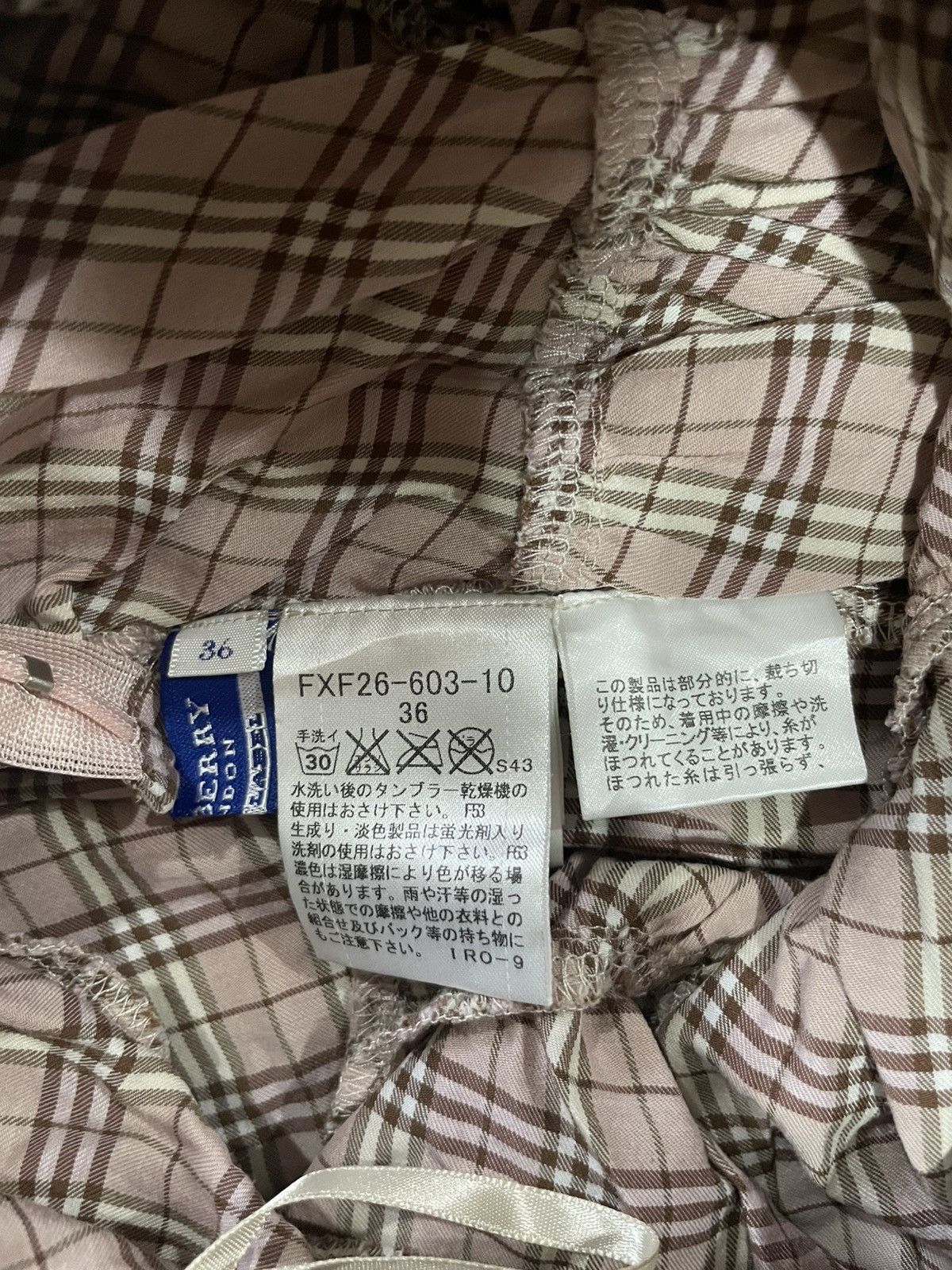 Burberry Burberry Mini Skirt Size 25" / US 0 / IT 36 - 3 Thumbnail