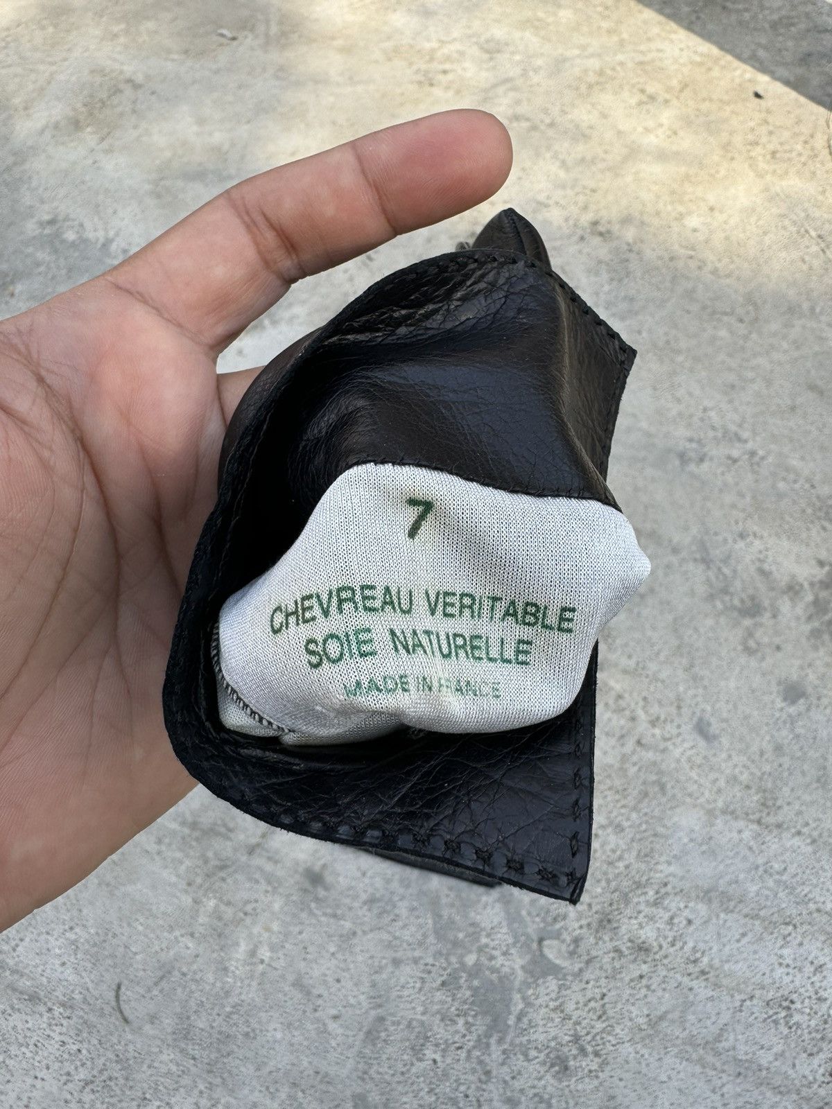 Chanel × Vintage 1990’s Vintage Chanel Logo Leather Gloves Made in France Size ONE SIZE - 5 Thumbnail