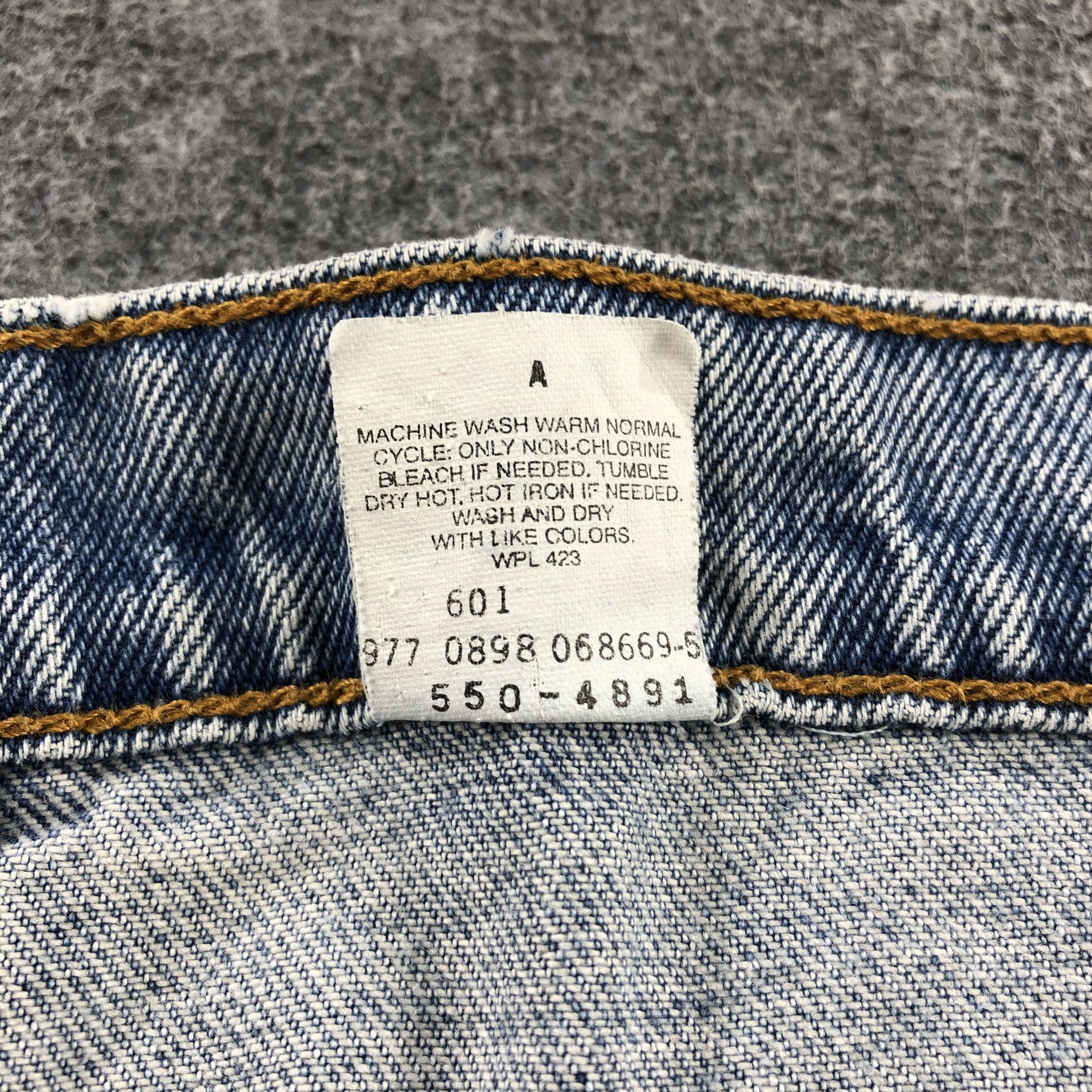 Levi's × Vintage Vintage 90s Light Wash Levis 550 Jeans-JM1800 Size US 34 / EU 50 - 11 Thumbnail