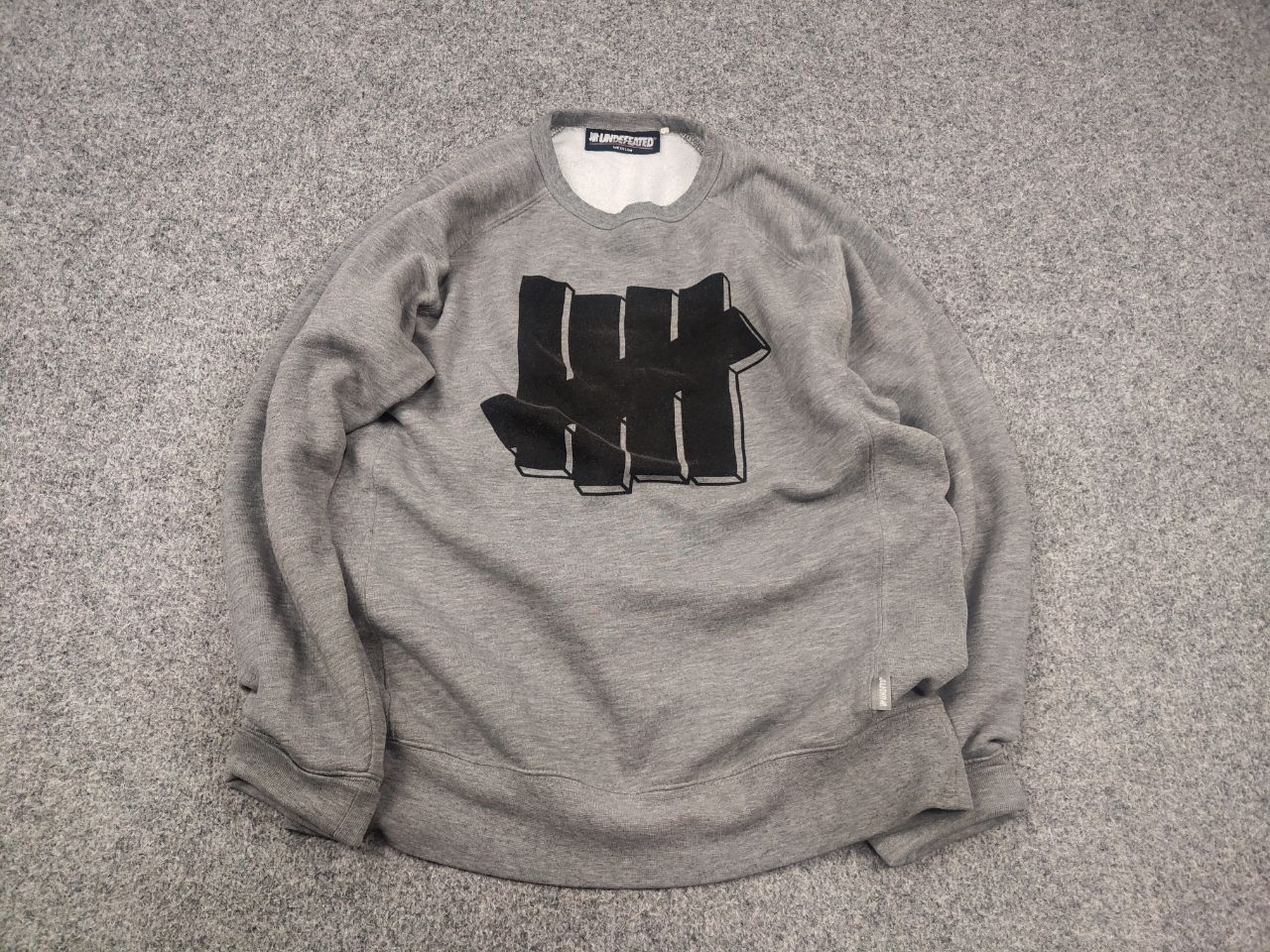 Undefeated Undefeated Vintage Big 5 Strikers logo Crew chek Sweatshirt Size US M / EU 48-50 / 2 - 3 Thumbnail
