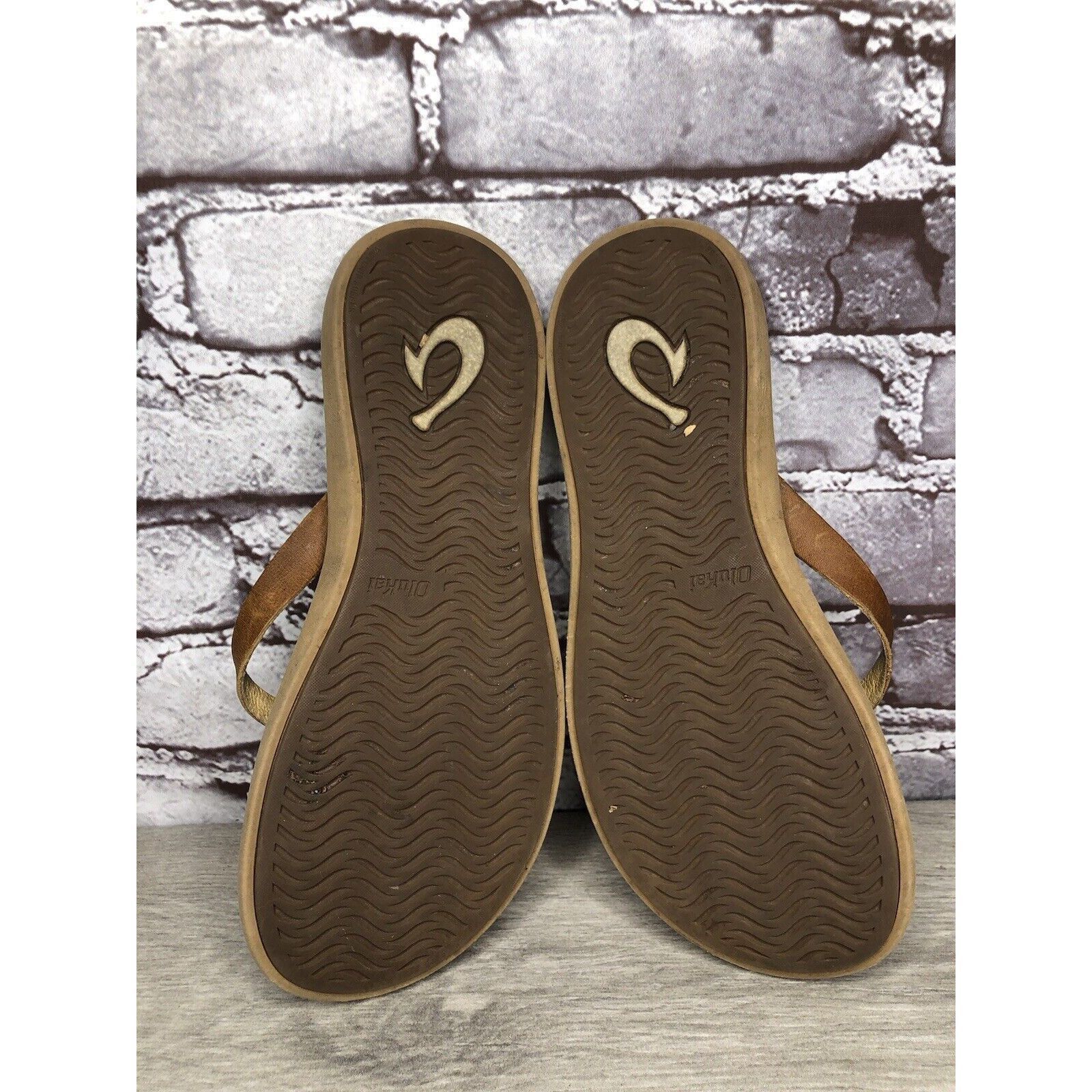 Olukai OluKai Kapehe Luana Sahara Brown Leather Flip Flop Sandals W Size US 7 / IT 37 - 7 Thumbnail