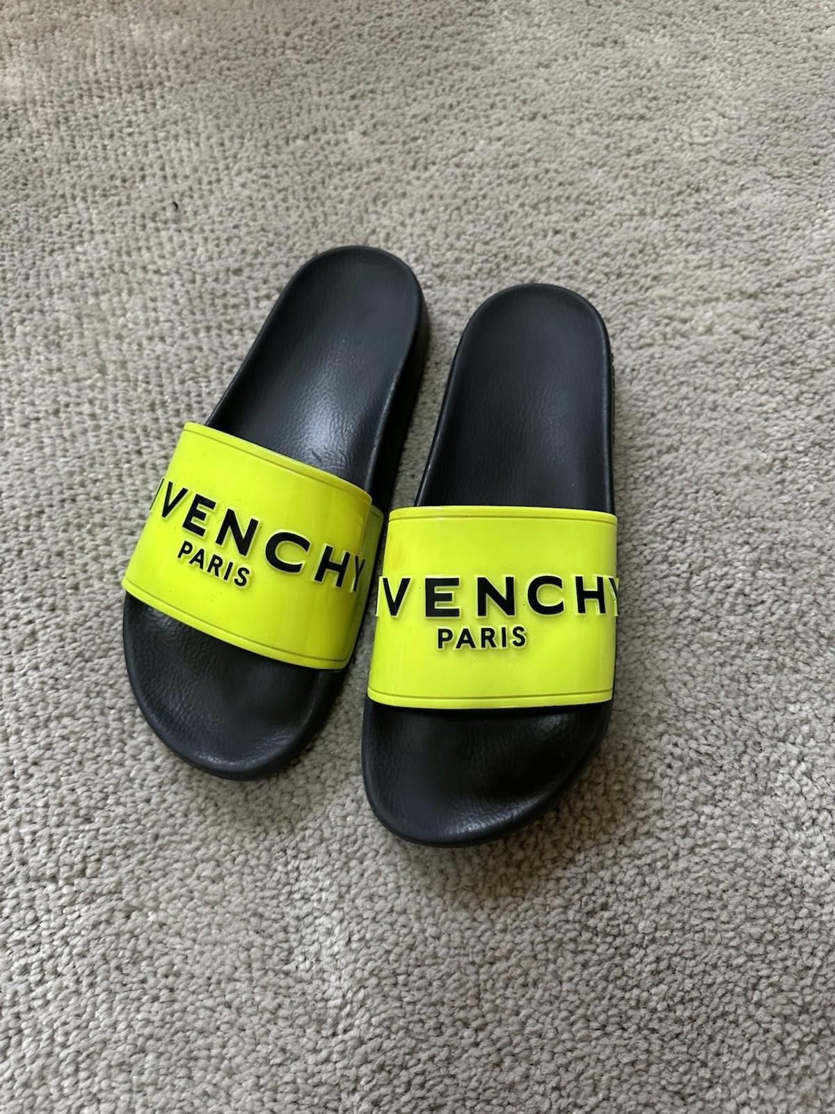 Givenchy Givenchy Yellow & Black Logo Flat Slides Size US 10 / EU 43 - 1 Thumbnail