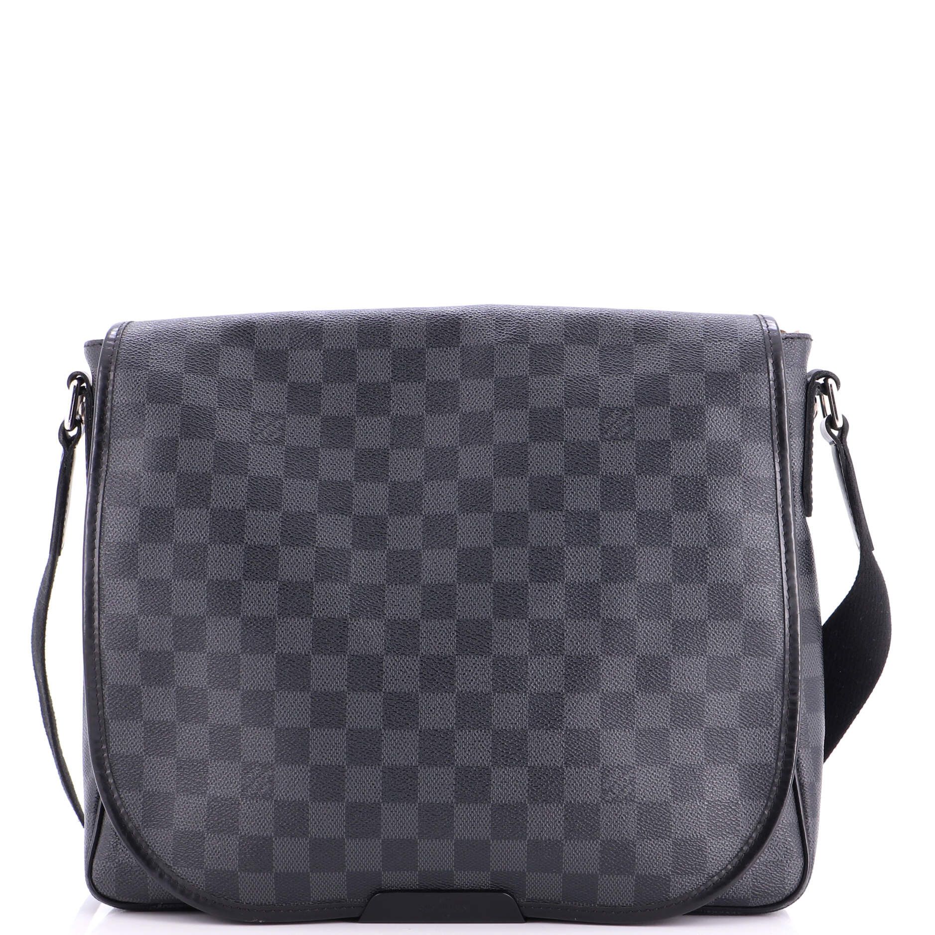 Louis Vuitton Daniel Messenger Bag Size ONE SIZE - 1 Thumbnail