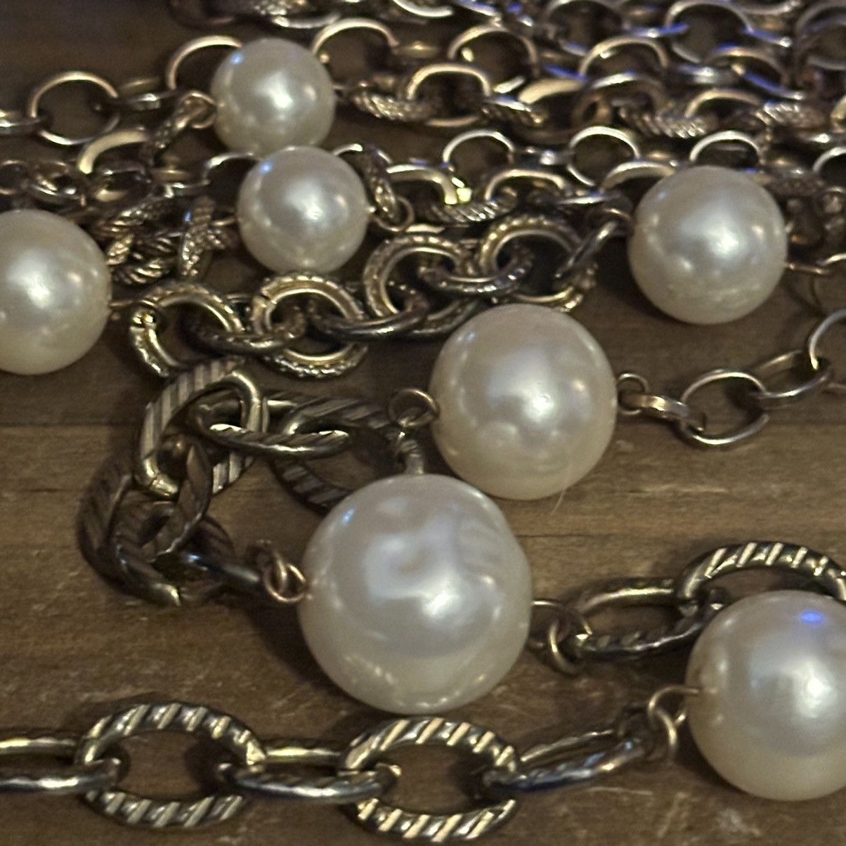 Other Chunky gold tone layered multi strand station pearl necklace Size ONE SIZE - 3 Thumbnail