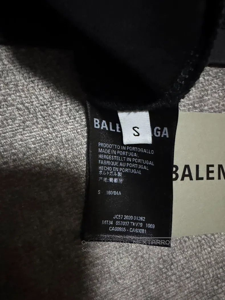 Balenciaga Balenciaga Fake Two Piece Hooded Sweatshirt Black Washed D Size US S / EU 44-46 / 1 - 4 Thumbnail
