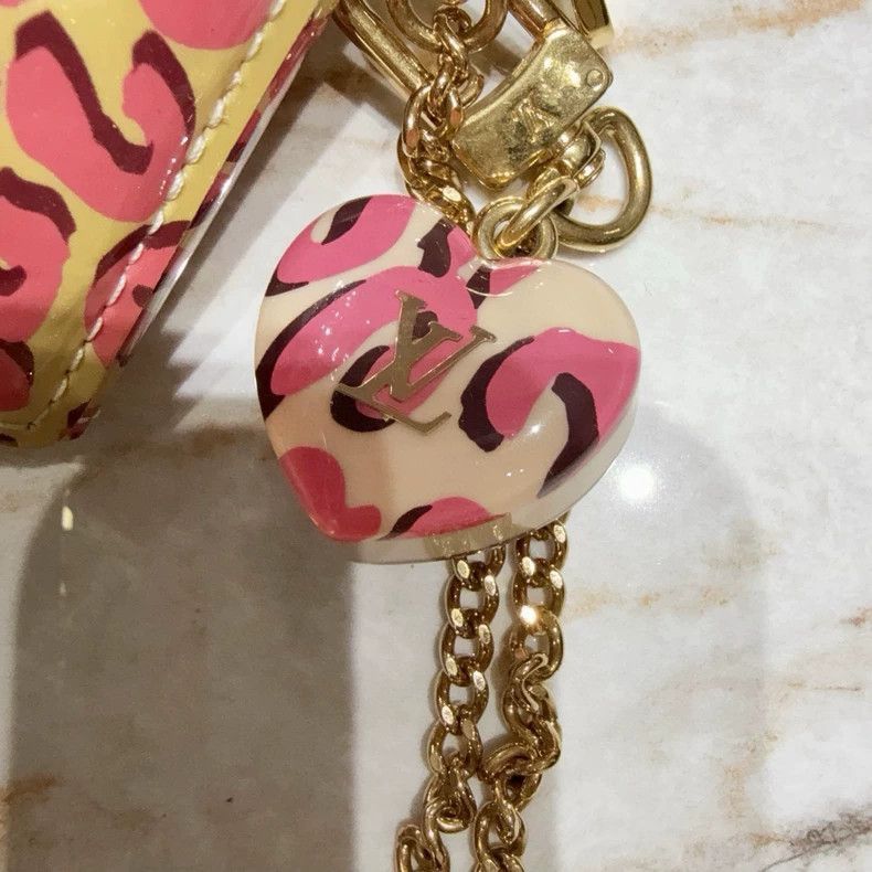 Louis Vuitton lv heart-shaped coin purse-2507 Size ONE SIZE - 4 Thumbnail