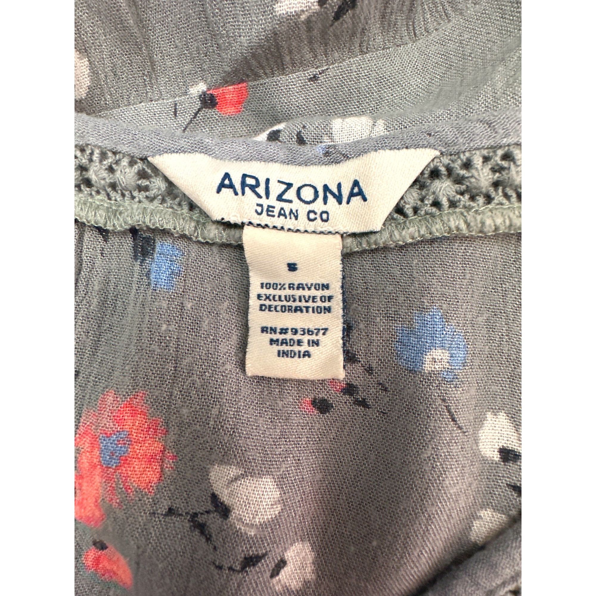 Arizona Jean Co. Arizona Jean Company Bell Sleeve Gray Floral All Rayon Crop Size S / US 4 / IT 40 - 5 Thumbnail