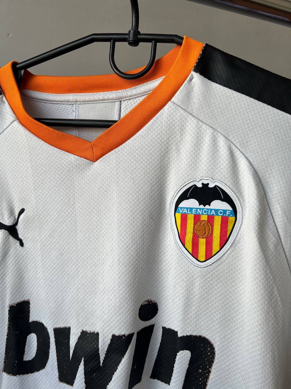 Puma 2019/20 VALENCIA CF HOME SOCCER FOOTBALL JERSEY SHIRT PUMA Size US M / EU 48-50 / 2 - 11 Thumbnail
