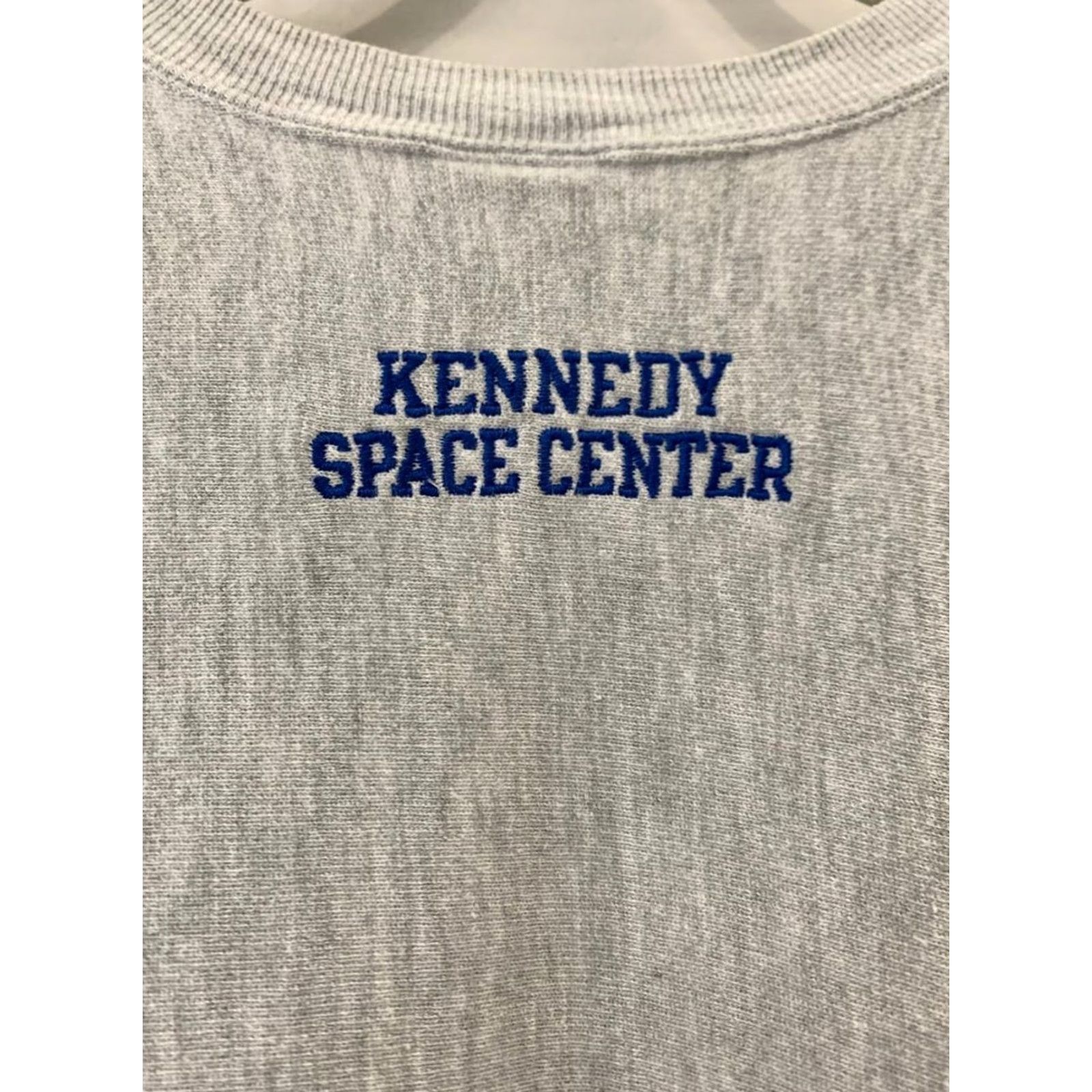 Champion VINTAGE Champion Sweatshirt Reverse Weave Kennedy Space Center NASA Gray XXL Mens Size US XXL / EU 58 / 5 - 5 Thumbnail