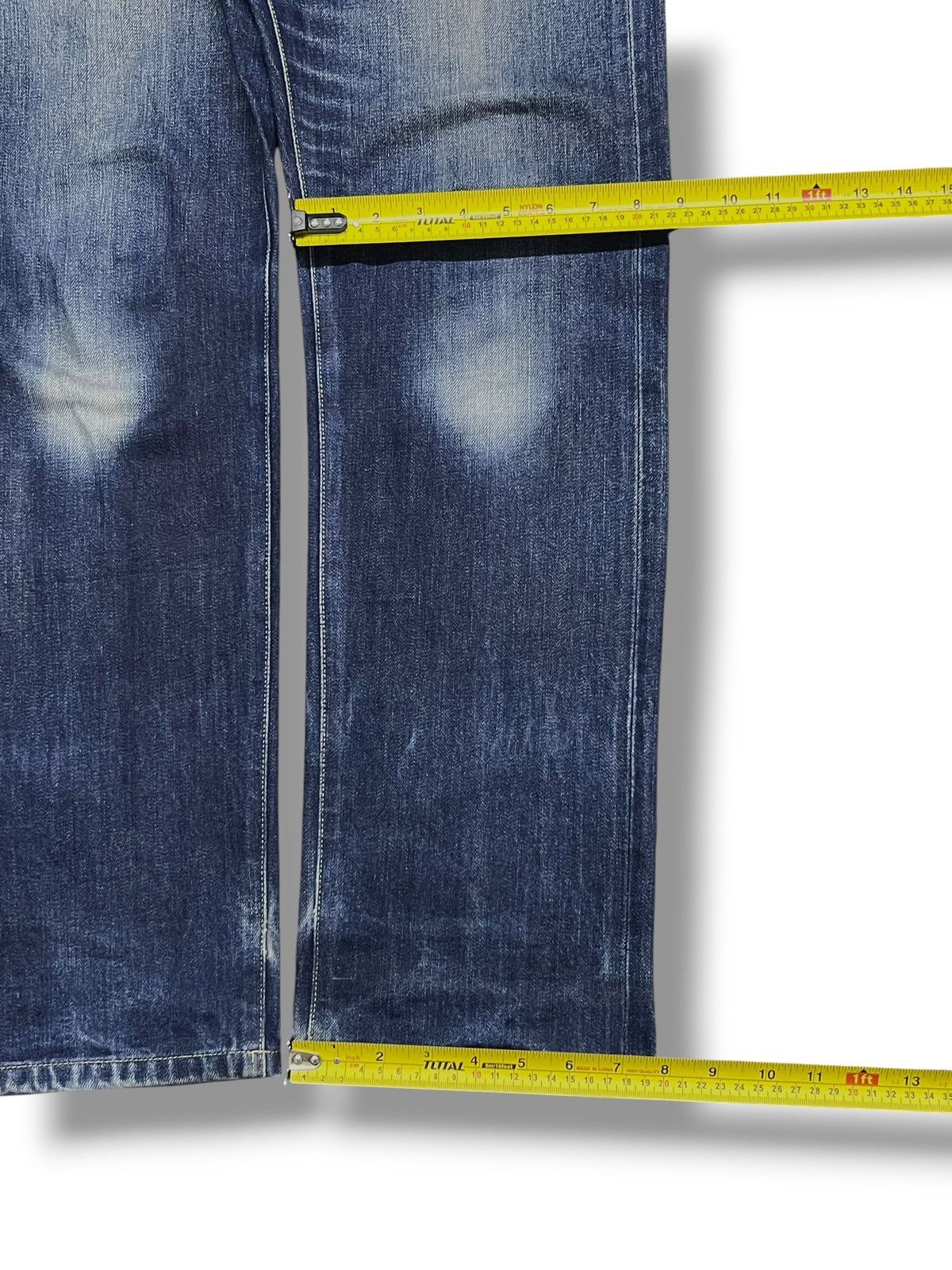 Uniqlo Vintage Uniqlo Selvedge Denim Japan - Faded Wash, Distressed Size US 34 / EU 50 - 15 Thumbnail