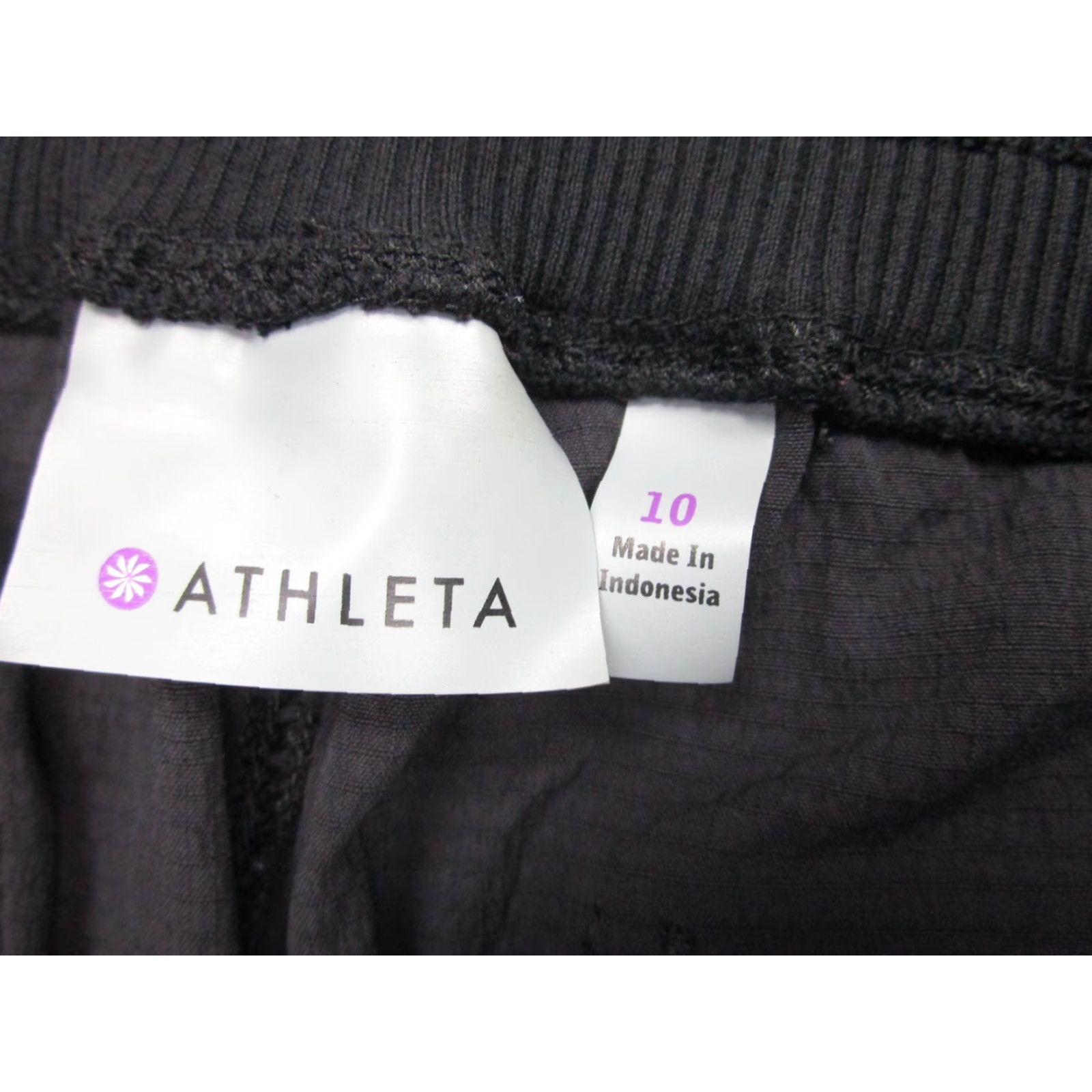 Athleta Athleta Jogger Pants Womens 10 Black Nylon Ripstop Zip Pocket Elastic Cuff Size 32" / US 10 / IT 46 - 7 Thumbnail