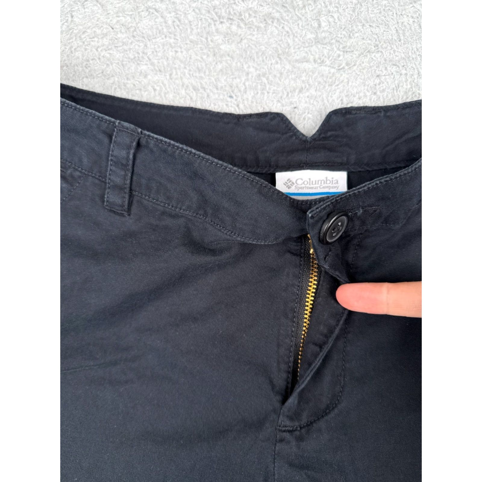 Vintage Columbia Shorts Women 10 Black Chino 100% Cotton Bush Pockets Hiking Camp 31x4 Size 32" / US 10 / IT 46 - 6 Thumbnail
