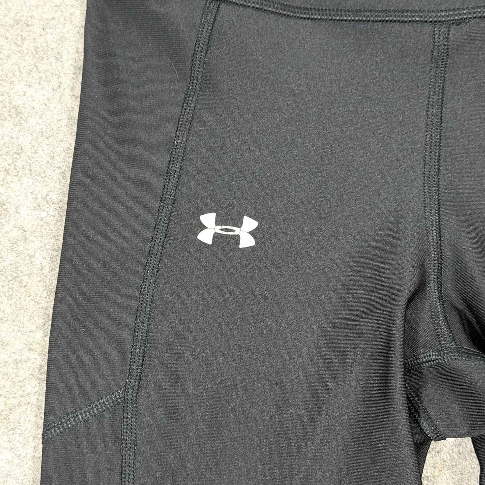 Under Armour Under Armour Legging Capri Women's Size Small (Actual Fits 27x19.25) Black Blue Size 28" / US 6 / IT 42 - 3 Thumbnail