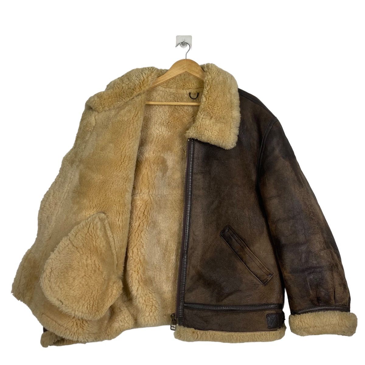 Japanese Brand Men Robo B-3 style sheep skin shearling leather jacket Size US M / EU 48-50 / 2 - 8 Thumbnail