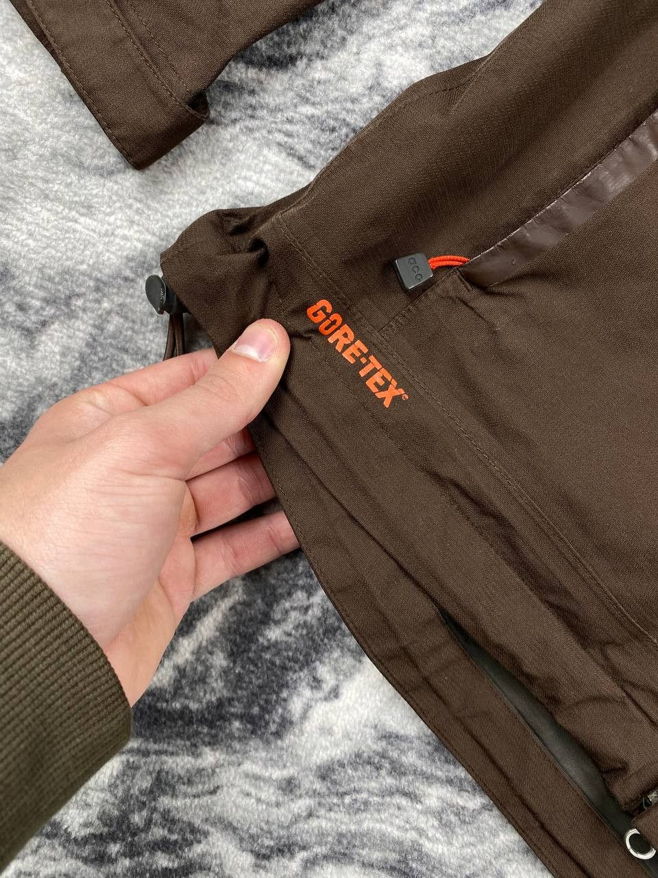 Nike ACG Nike ACG Gore-Tex Windbreaker Light Jacket Men Size S Brown Size US S / EU 44-46 / 1 - 3 Thumbnail