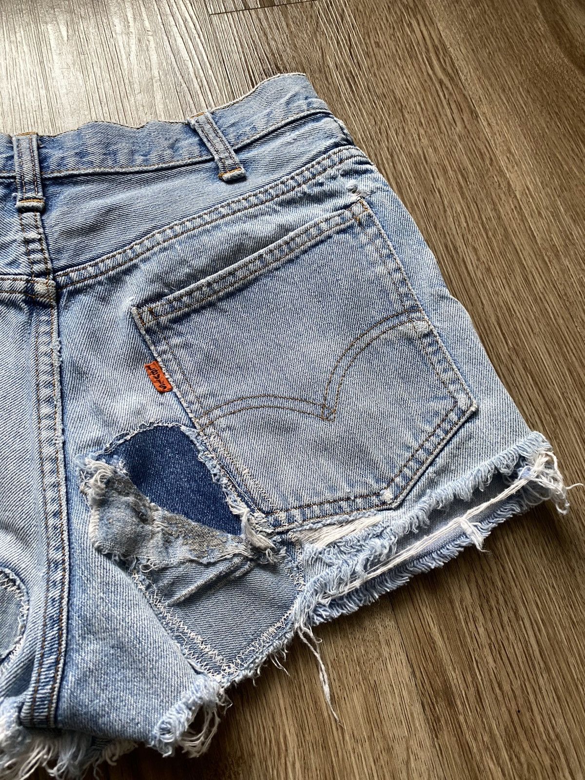 Levi's Vintage 80s Levis Orange Tab Repaired Mini Shorts Size 26" / US 2 / IT 38 - 5 Thumbnail