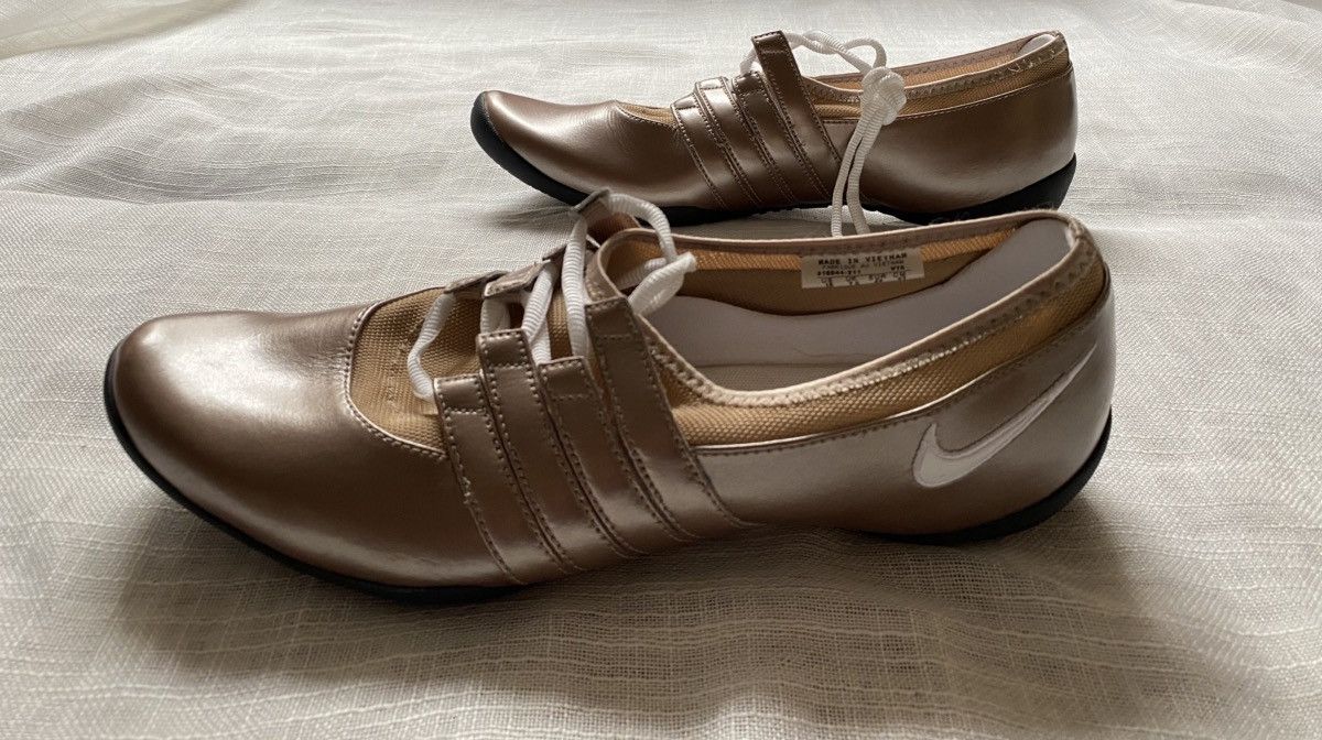 Nike Vintage & leather Nike ballet flats Size US 10 / IT 40 - 1 Thumbnail