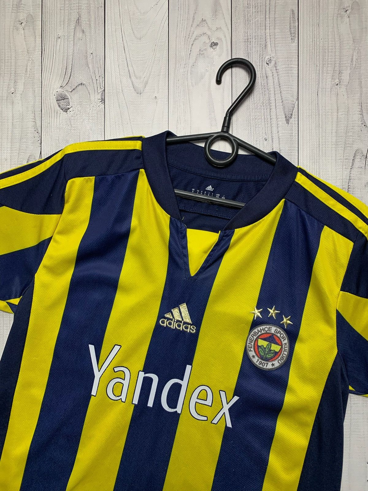 Vintage Vintage striped Fenerbahce V. persie 11 size S Size US S / EU 44-46 / 1 - 3 Thumbnail