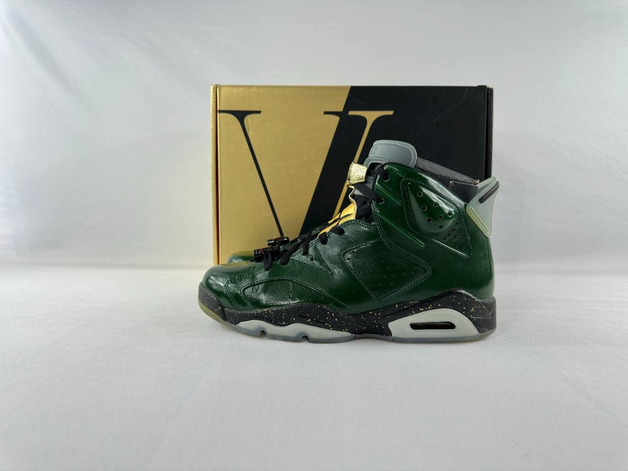 Nike Nike Air Jordan 6 Retro 'Champagne Bottle' 2014 384664-350 Size US 8 / EU 41 - 6 Thumbnail