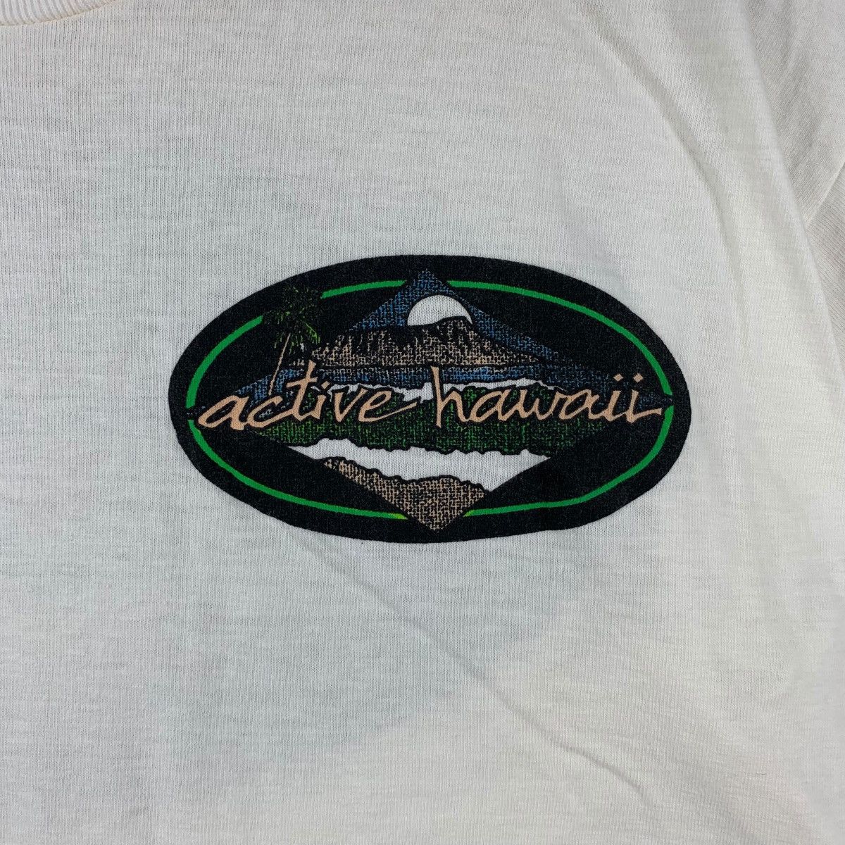 Vintage Vintage 90’ MALIBU ACTIVE HAWAII Surf Volcano Tee Shirt Size M / US 6-8 / IT 42-44 - 4 Thumbnail