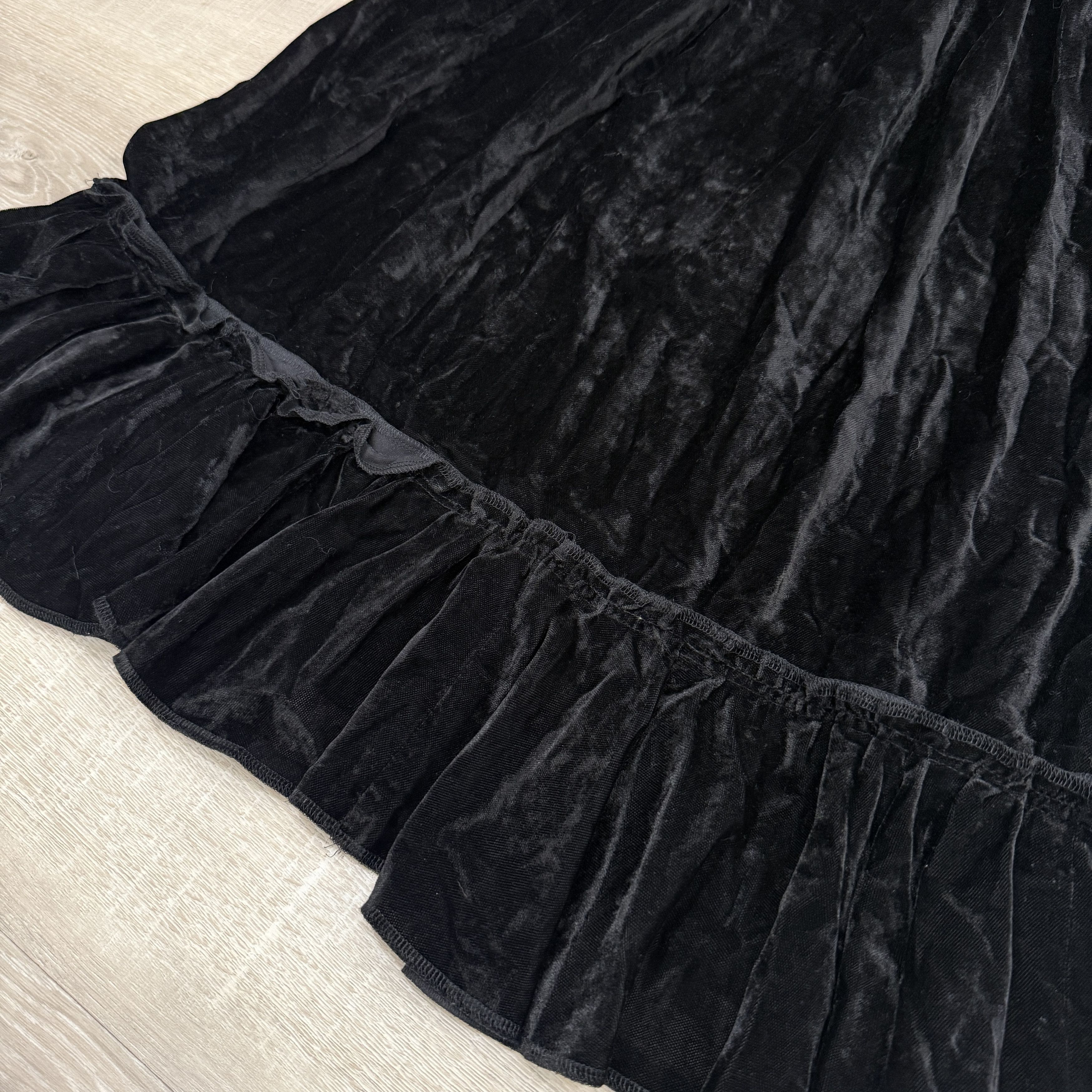 Comme des Garcons Comme des Garcons Black Velvet Skirt Size 25" / US 0 / IT 36 - 2 Thumbnail