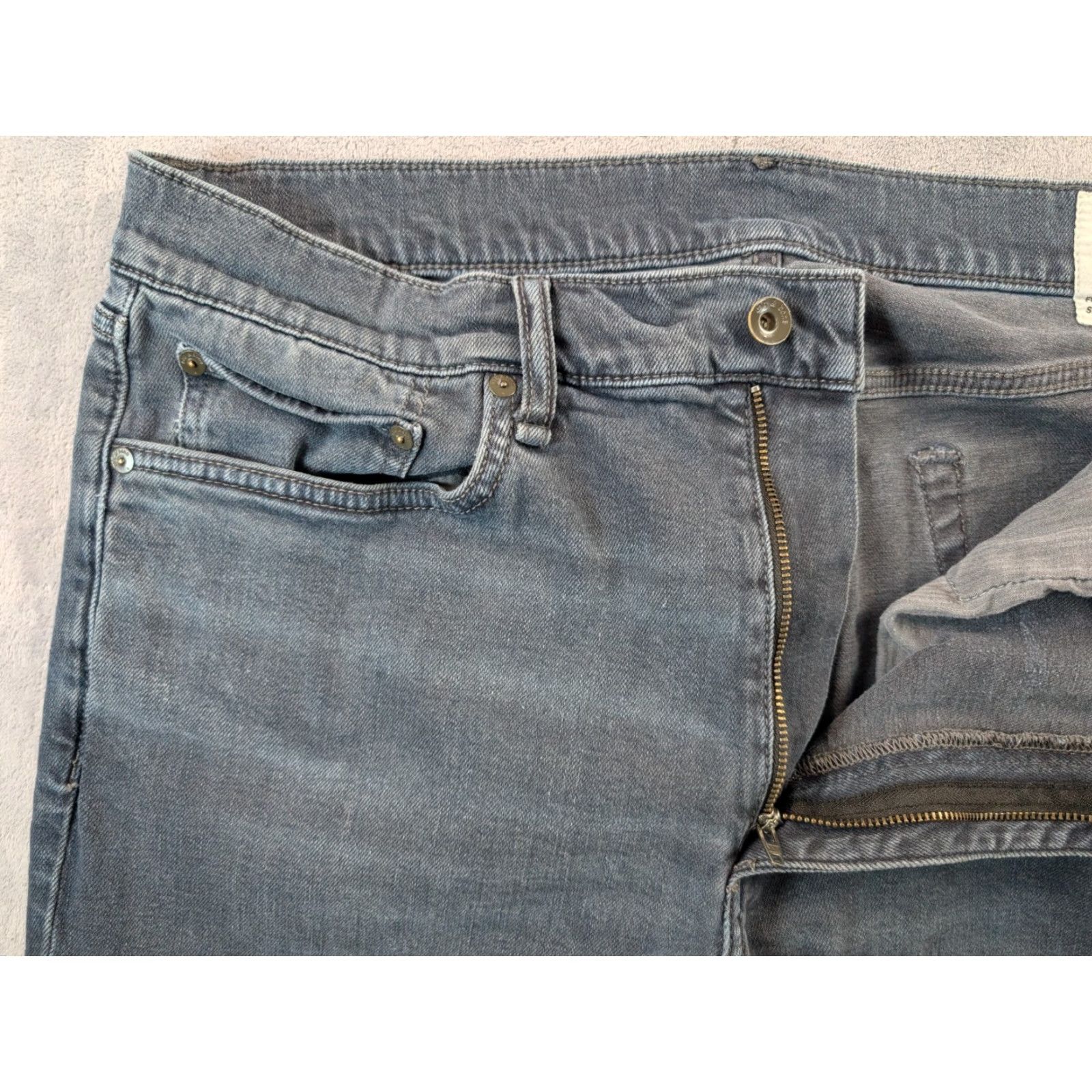 Rag & Bone rag & bone Fit 2 Slim Fit Jeans Mens 36x28 Gray Denim Straight 5-Pocket Stretch Leather Logo Renegade 36 Mens Regular Jeans Size US 36 / EU 52 - 3 Thumbnail