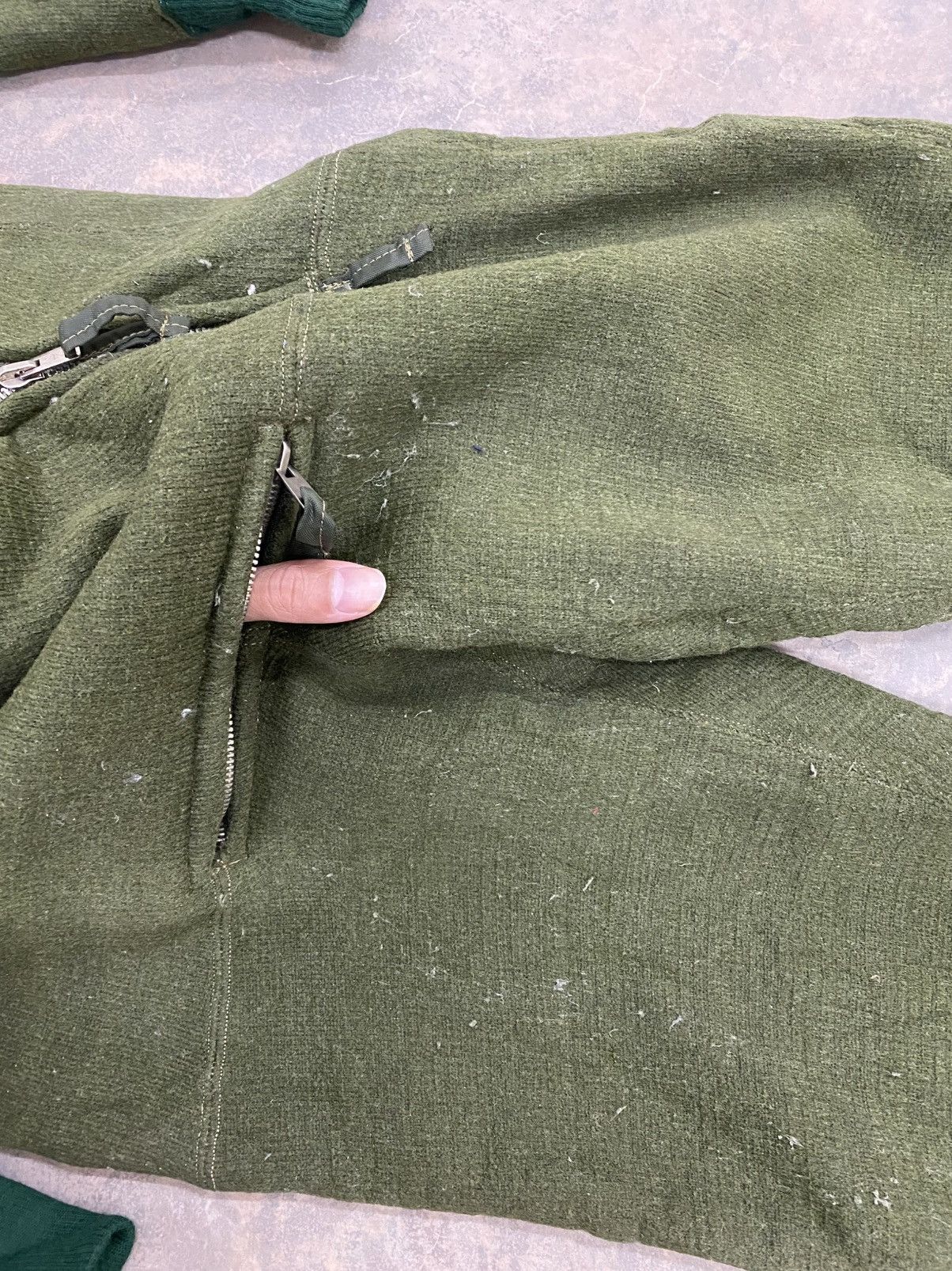 Vintage 1970s -Military Flight Coverall Jumpsuit Wool asymmetric Size US 32 / EU 48 - 10 Thumbnail