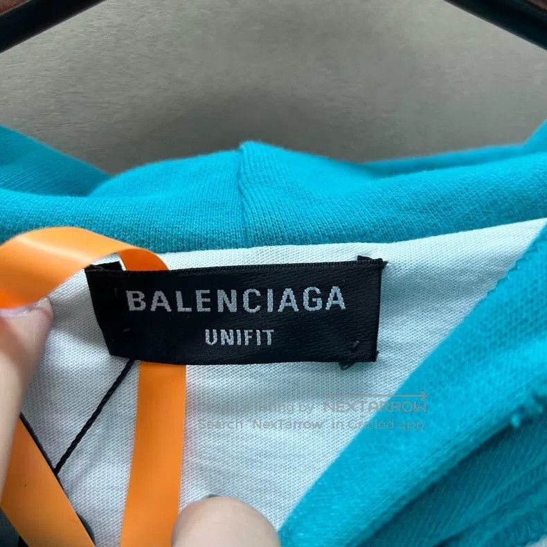 Balenciaga Balenciaga Lake Blue Hole Hooded Sweatshirt Size US S / EU 44-46 / 1 - 3 Thumbnail