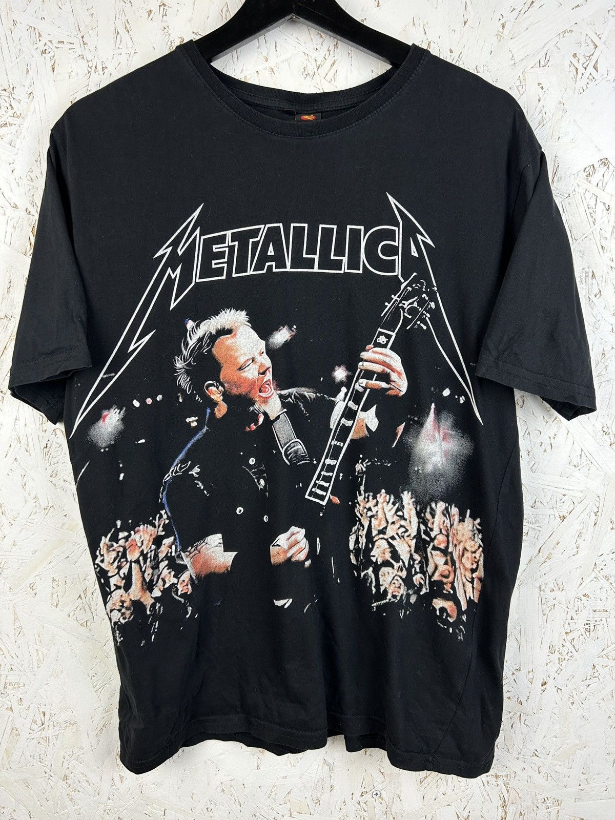 Band Tees 00s Vintage Metallica x Energie James Hetfield AOP T-Shirt Size US L / EU 52-54 / 3 - 1 Thumbnail