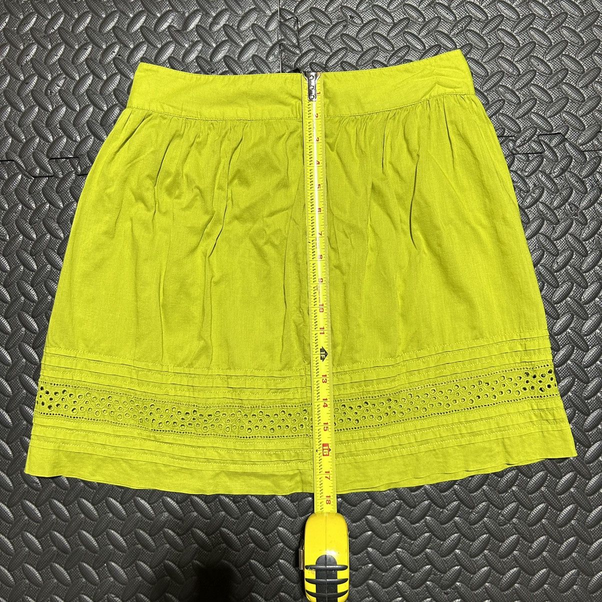 Ann Taylor × Loft Ann Taylor LOFT Eyelet Mini Skirt Women’s 0 Petites Zip 0P Size 25" / US 0 / IT 36 - 4 Thumbnail
