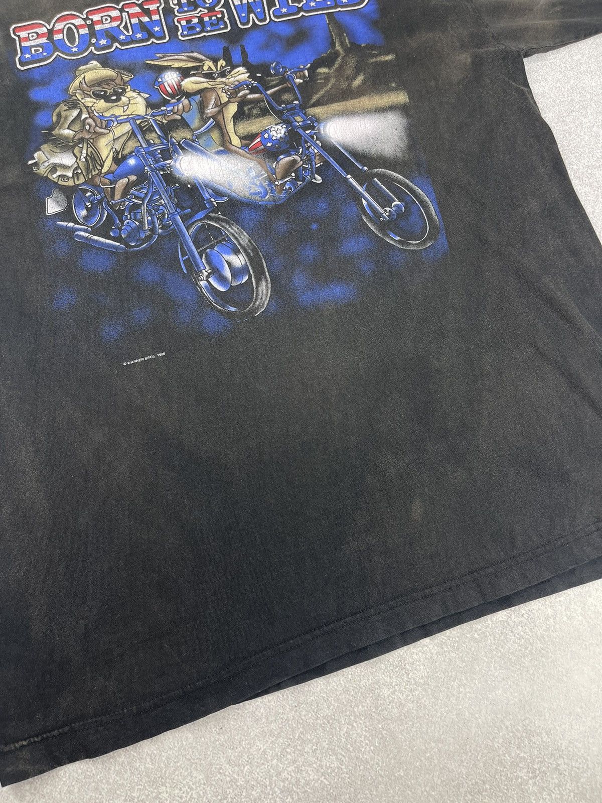 Warner Bros Vintage 1996 Warner Bros Born To Be Wild T-Shirt Size XL Size US XL / EU 56 / 4 - 2 Thumbnail