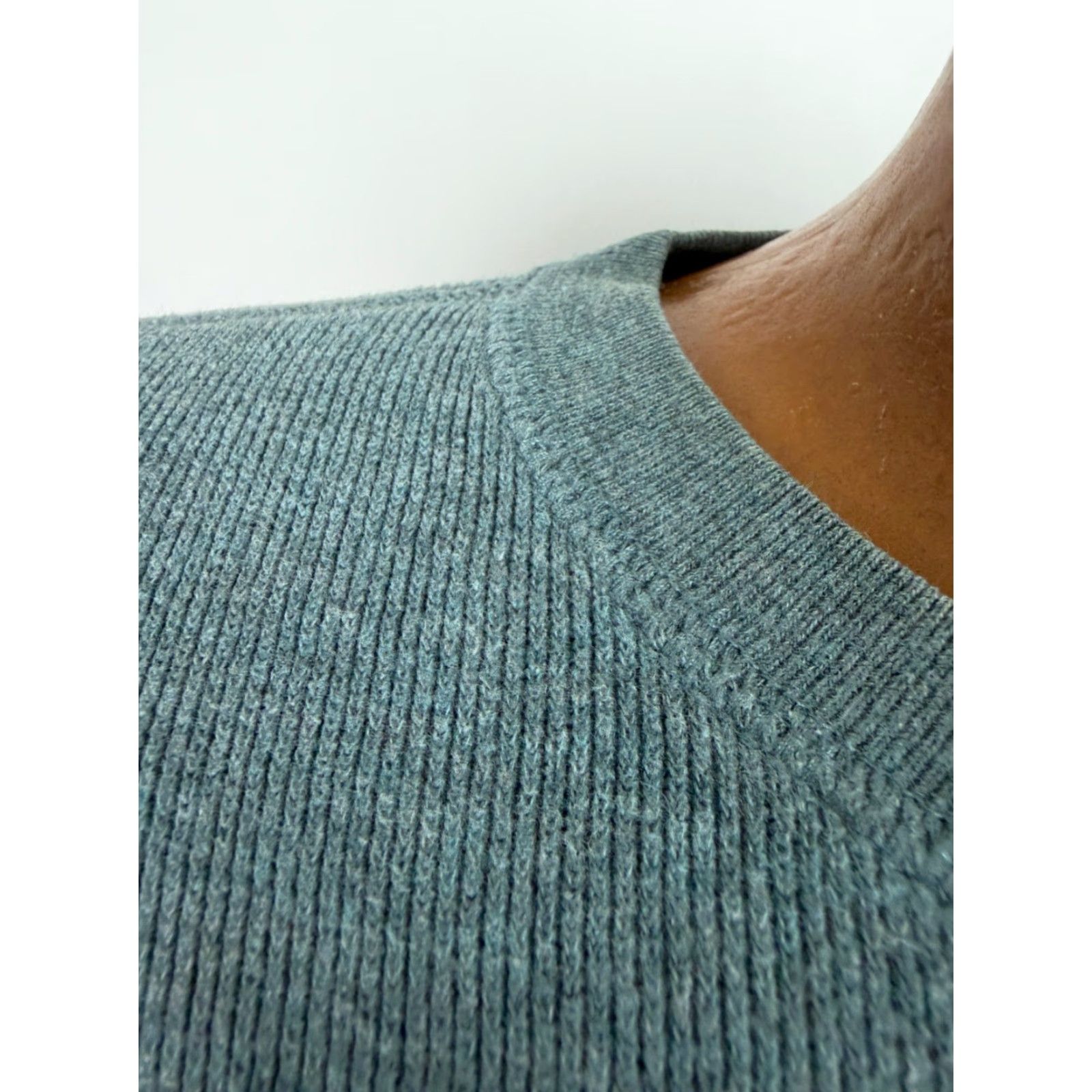 Banana Republic VINTAGE Banana Republic Shirt Men XL Heavyweight Blue Cotton 2000s 2000-2009 Crew Neck Long Sleeve Modern Grunge Hipster Preppy Mens Size US XL / EU 56 / 4 - 3 Thumbnail