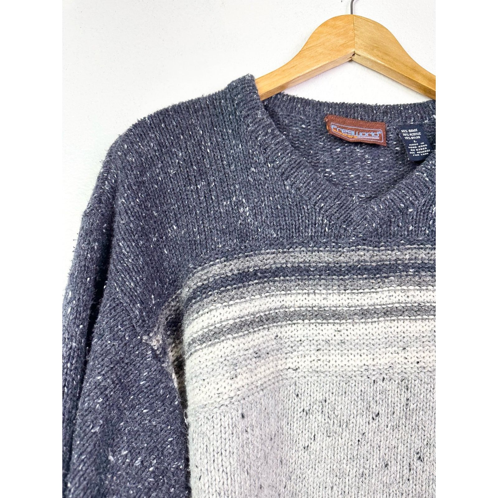 Vintage Y2K Chunky Knit V-Neck Sweater Men's L Size US L / EU 52-54 / 3 - 7 Thumbnail