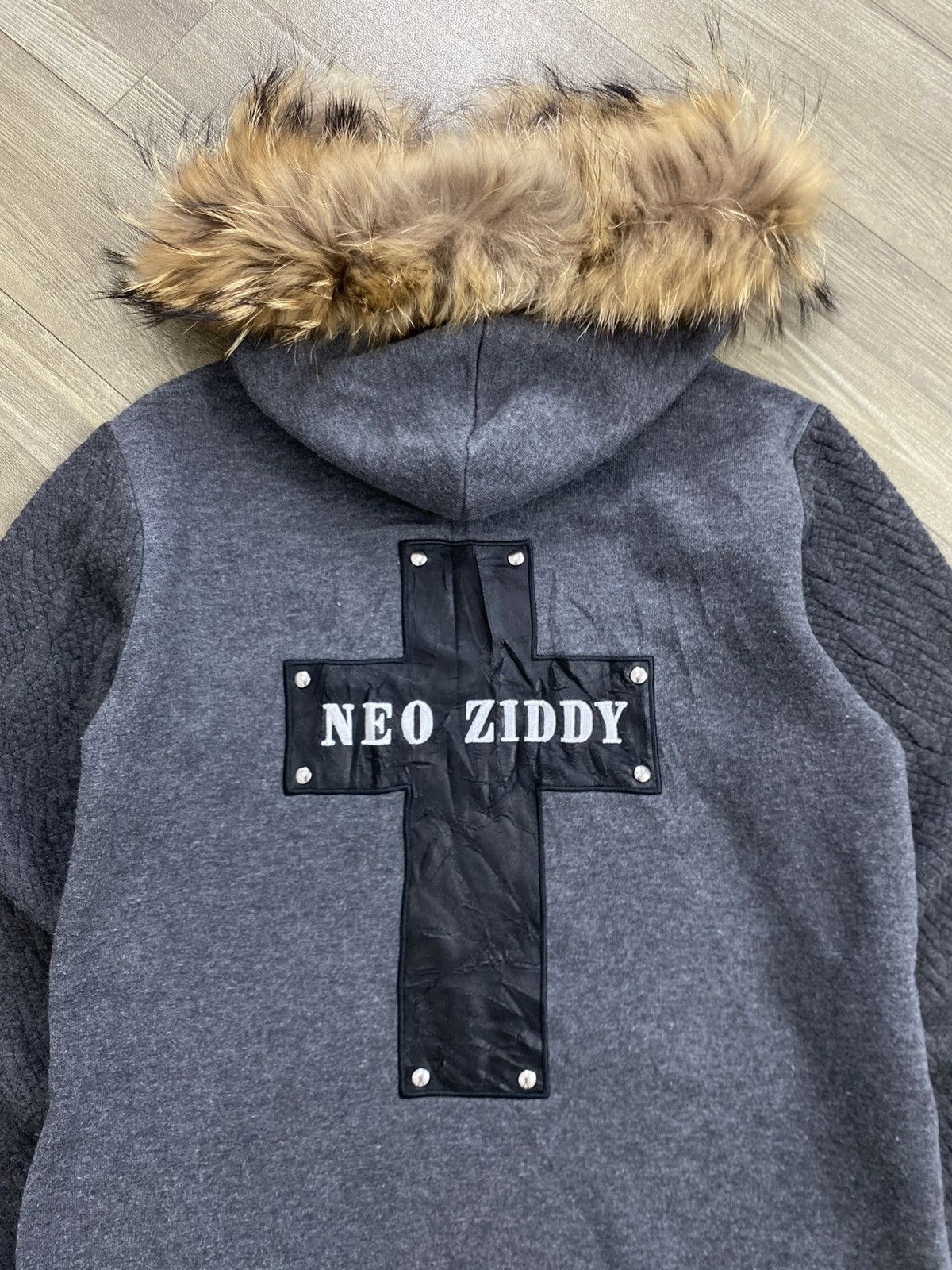 20471120 2000s IfSixWasNine Dizzy Cross Skulls Kmrii Lgb Fur Hoodie Size US S / EU 44-46 / 1 - 11 Thumbnail