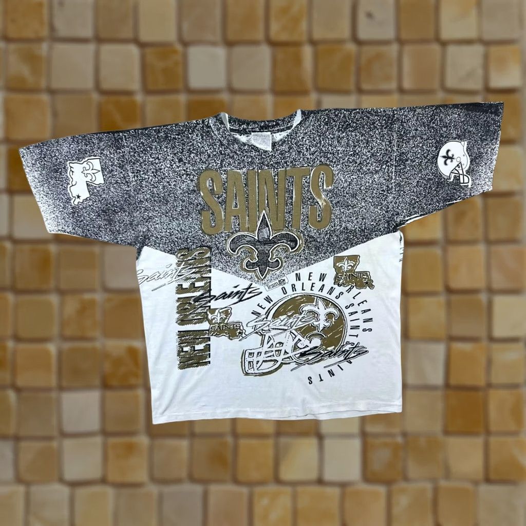 NFL VINTAGE Magic Johnson T's NFL New Orleans Saints All-Over Print Single Stitch T-Shirt XL Mens Size US XL / EU 56 / 4 - 1 Thumbnail