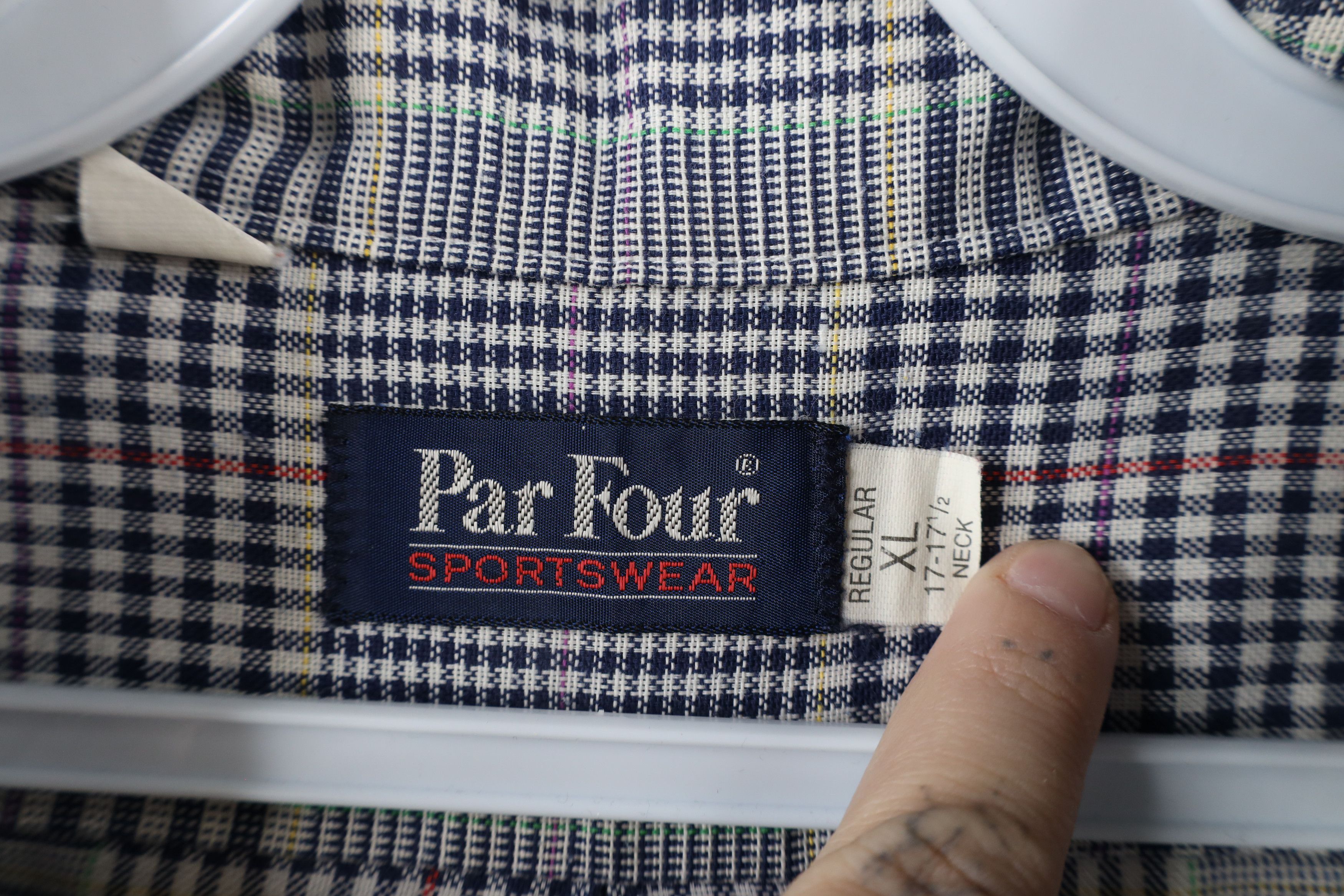 Vintage Vintage 90s Streetwear Plaid Houndstooth Button Shirt USA Size US XL / EU 56 / 4 - 8 Thumbnail