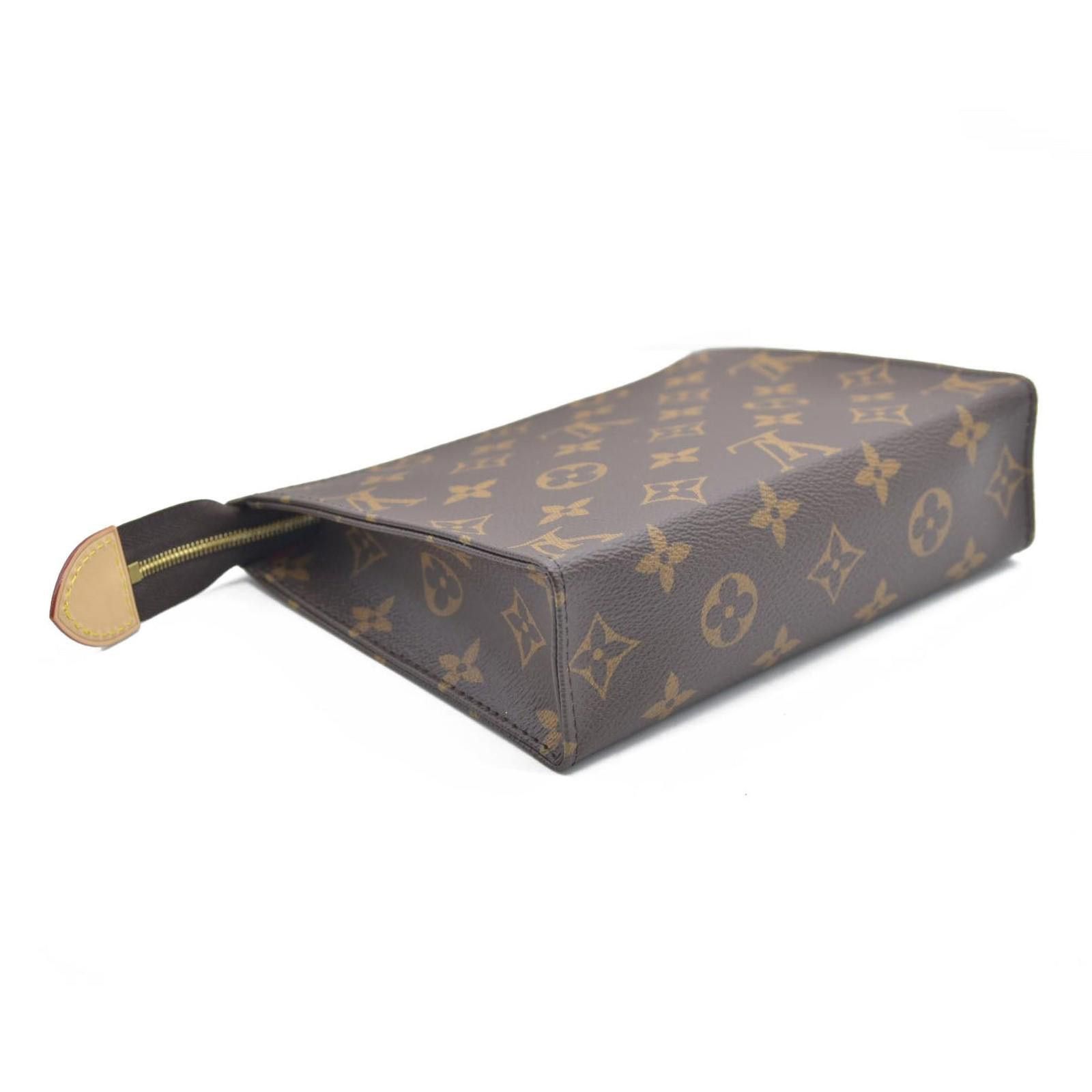 Louis Vuitton Louis Vuitton Monogram Toiletry Pouch 19 Red Size ONE SIZE - 3 Thumbnail