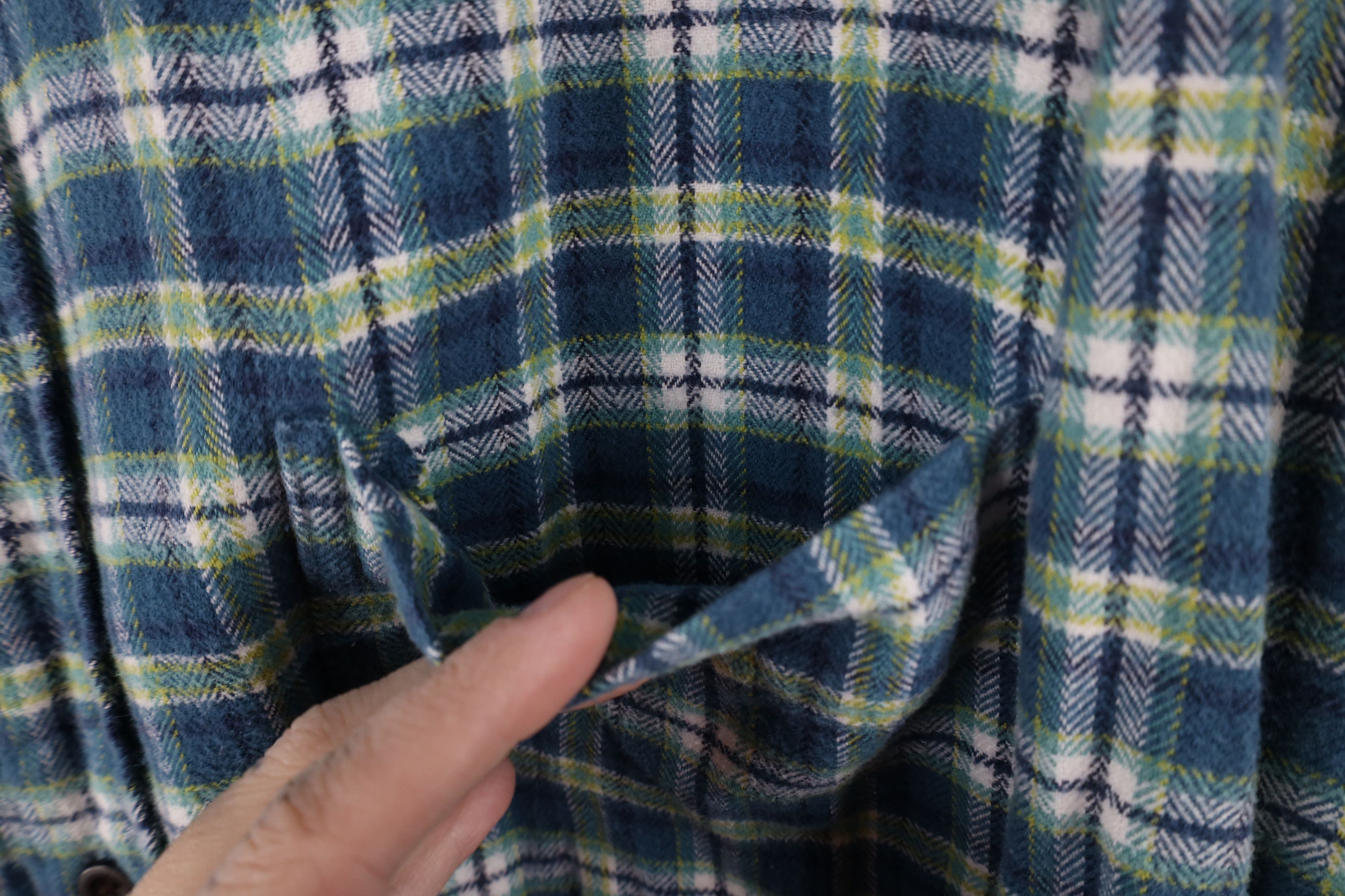 Gap × Vintage Vintage 90s Gap Collared Button Down Shirt Blue Plaid Size US XL / EU 56 / 4 - 4 Thumbnail