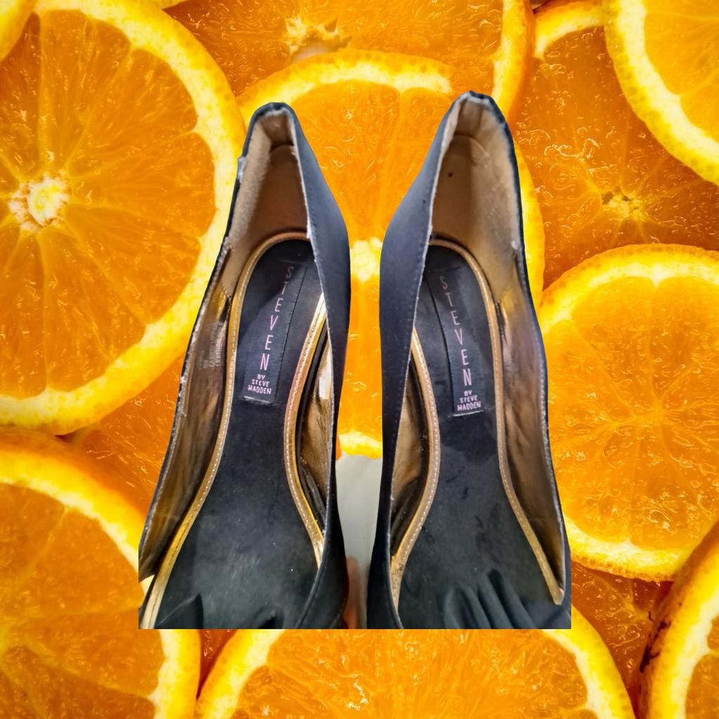Steve Madden Steve Madden Dress Shoes with Black Ruffle on Front and Peep Size US 6 / IT 36 - 3 Thumbnail