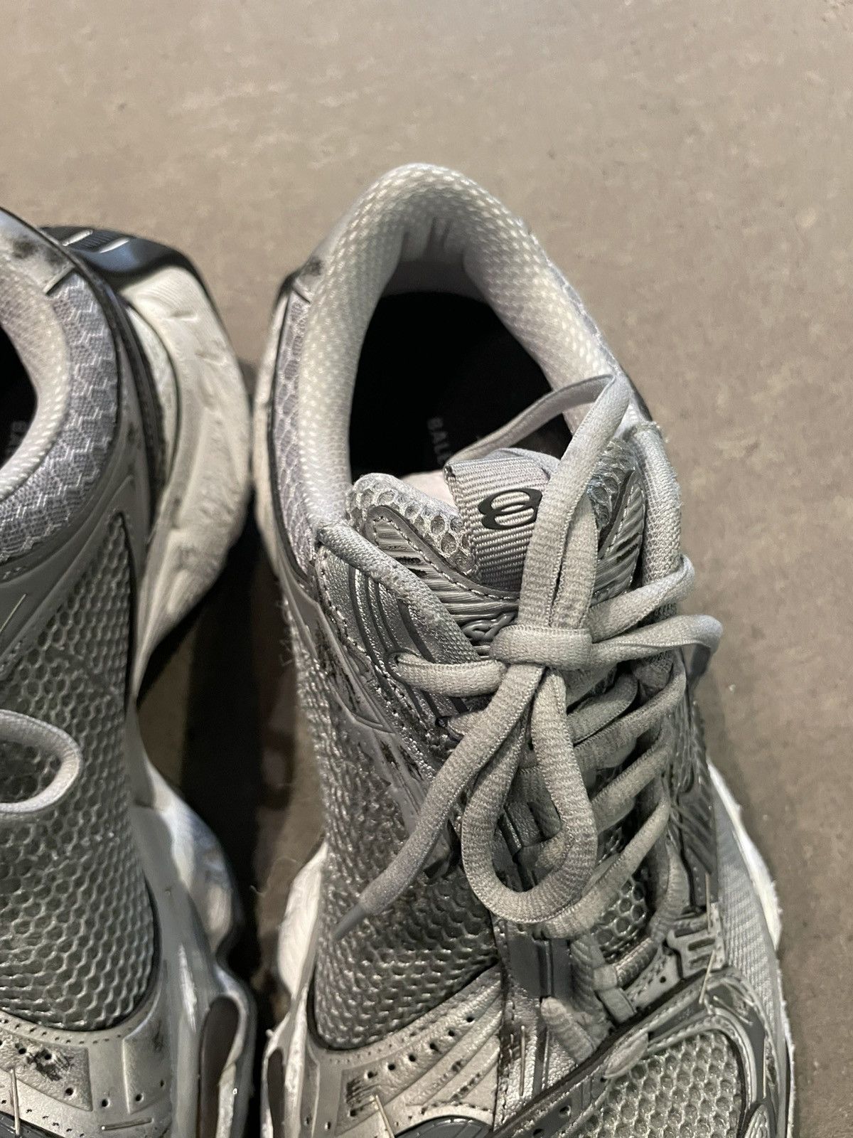 Balenciaga Stapler sneakers in gray and silver Size US 9 / IT 39 - 3 Thumbnail