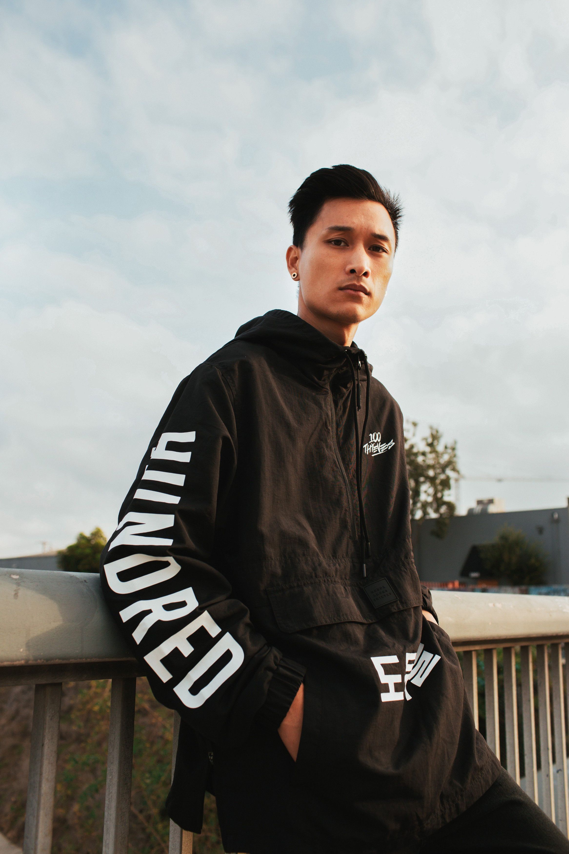 100 Thieves 100 Thieves OG Windbreaker Size US M / EU 48-50 / 2 - 3 Thumbnail