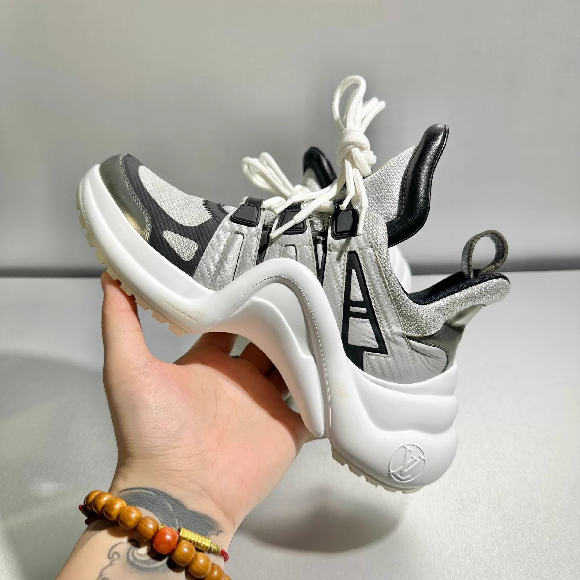 Louis Vuitton Louis Vuitton Silver/White Dad Shoe 36.5 Worn 1-2 Times Size US 6 / IT 36 - 9 Thumbnail