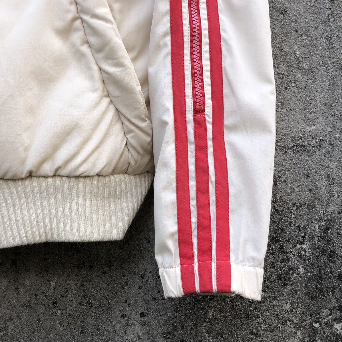 Adidas VTG 80s Adidas Descente Trefoil PufferJacket Pull in Sleeves Size US M / EU 48-50 / 2 - 7 Thumbnail