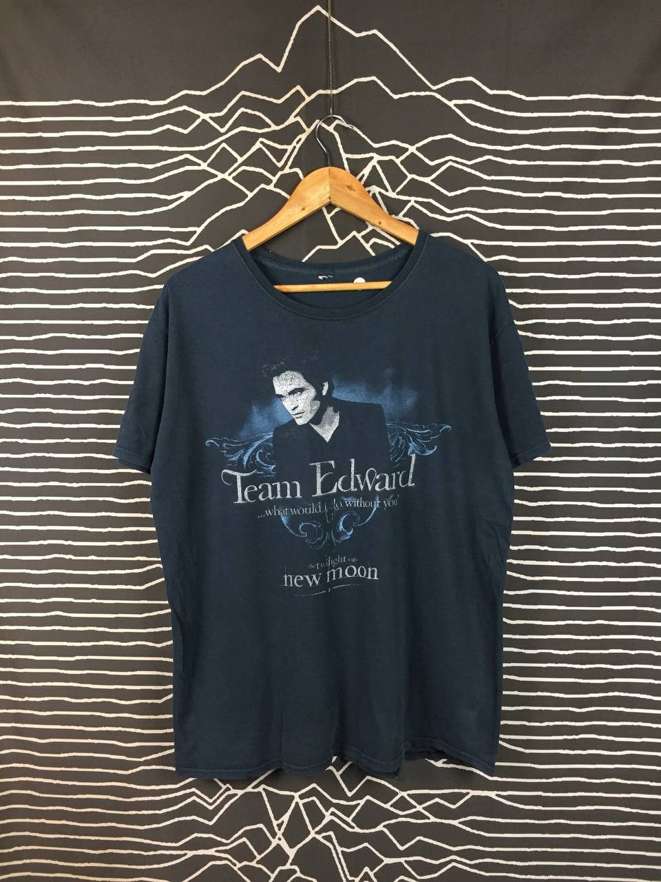 Vintage Vtg Team Edward Twilight Saga New Moon Movie Promo Tee Size US L / EU 52-54 / 3 - 2 Thumbnail