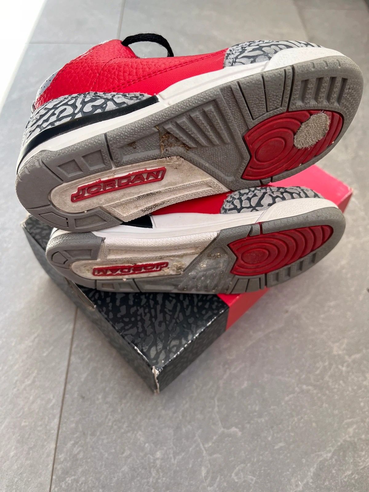 Jordan Brand Air Jordan Retro 3 Size 9C EUR 26 15cm Sneakers Size US 5 / EU 37 - 5 Thumbnail