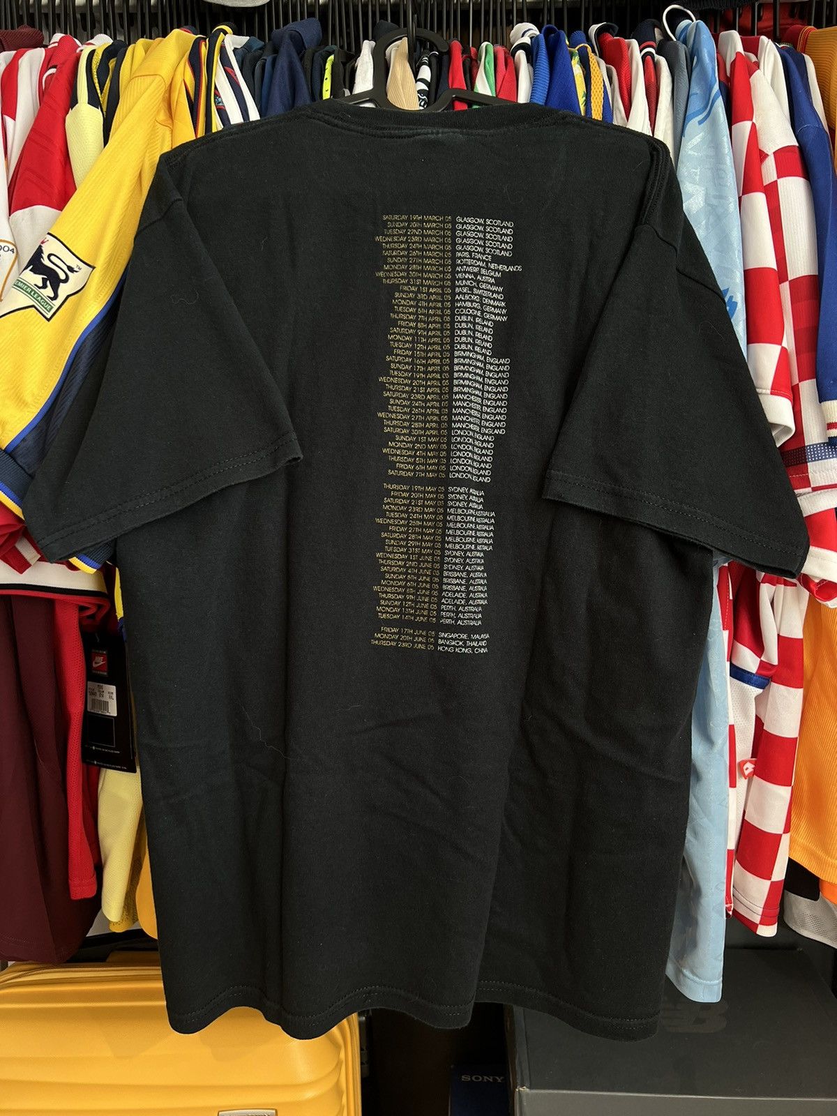 Gildan Kylie Minogue Show Girl The Greatest Hits Tour 2005 Size US M / EU 48-50 / 2 - 2 Thumbnail