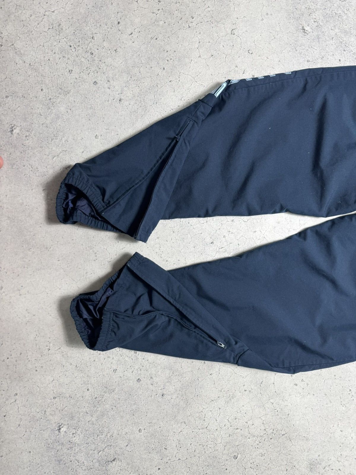 Nike Nike Vintage Nylon Baggy Track Pants Big Swoosh Logo Y2K Size US 34 / EU 50 - 8 Thumbnail