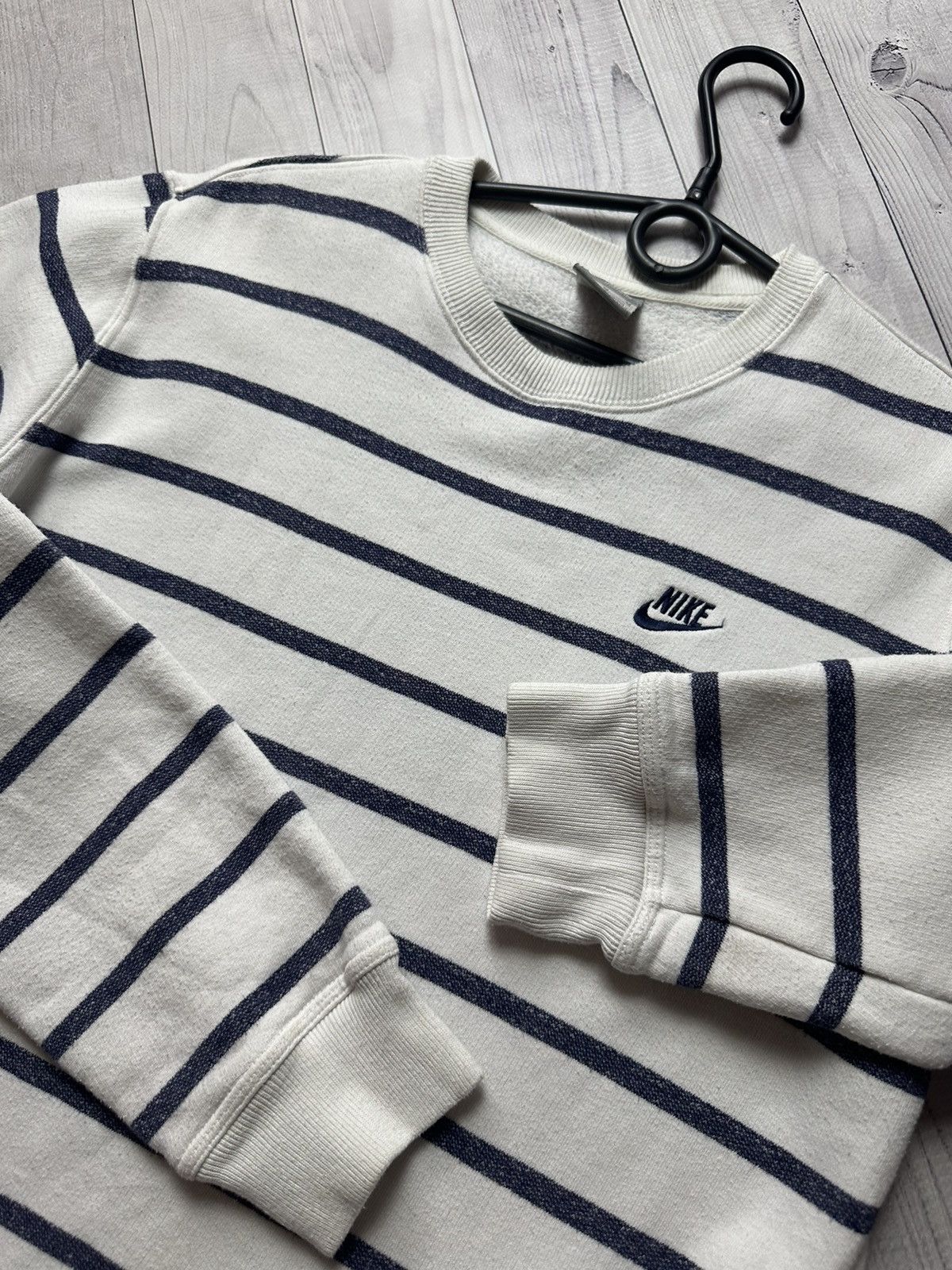 Vintage Vintage Nike sweatshirt striped size М Size US M / EU 48-50 / 2 - 5 Thumbnail