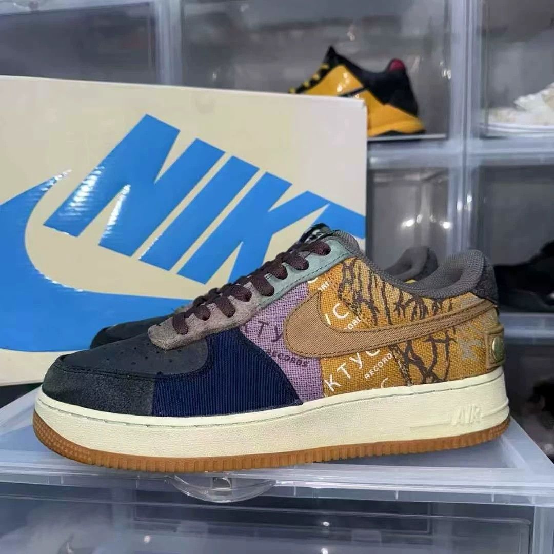 Unknown London Air Force 1 TS "What The" 43 - Like New Size US 10 / EU 43 - 5 Thumbnail